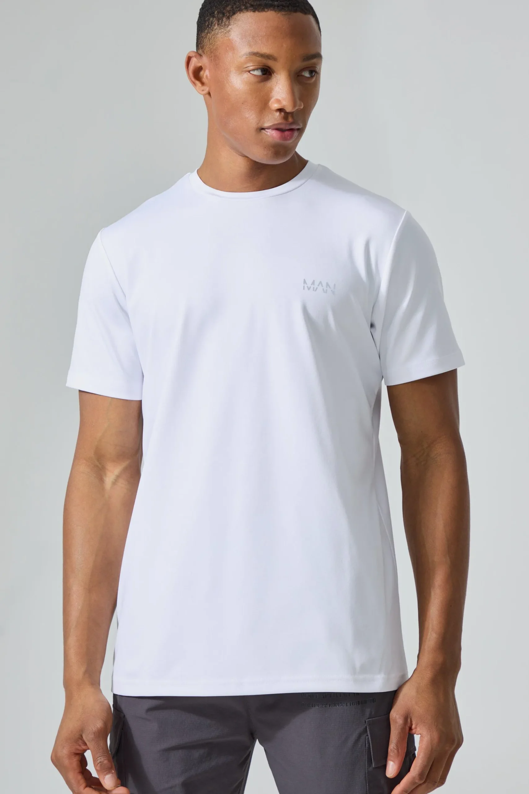 Man Active Performance Gym Tshirt | BoohooMAN UK