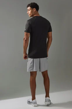 Man Active Performance Pro Muscle Fit Gym T-shirt | BoohooMAN UK