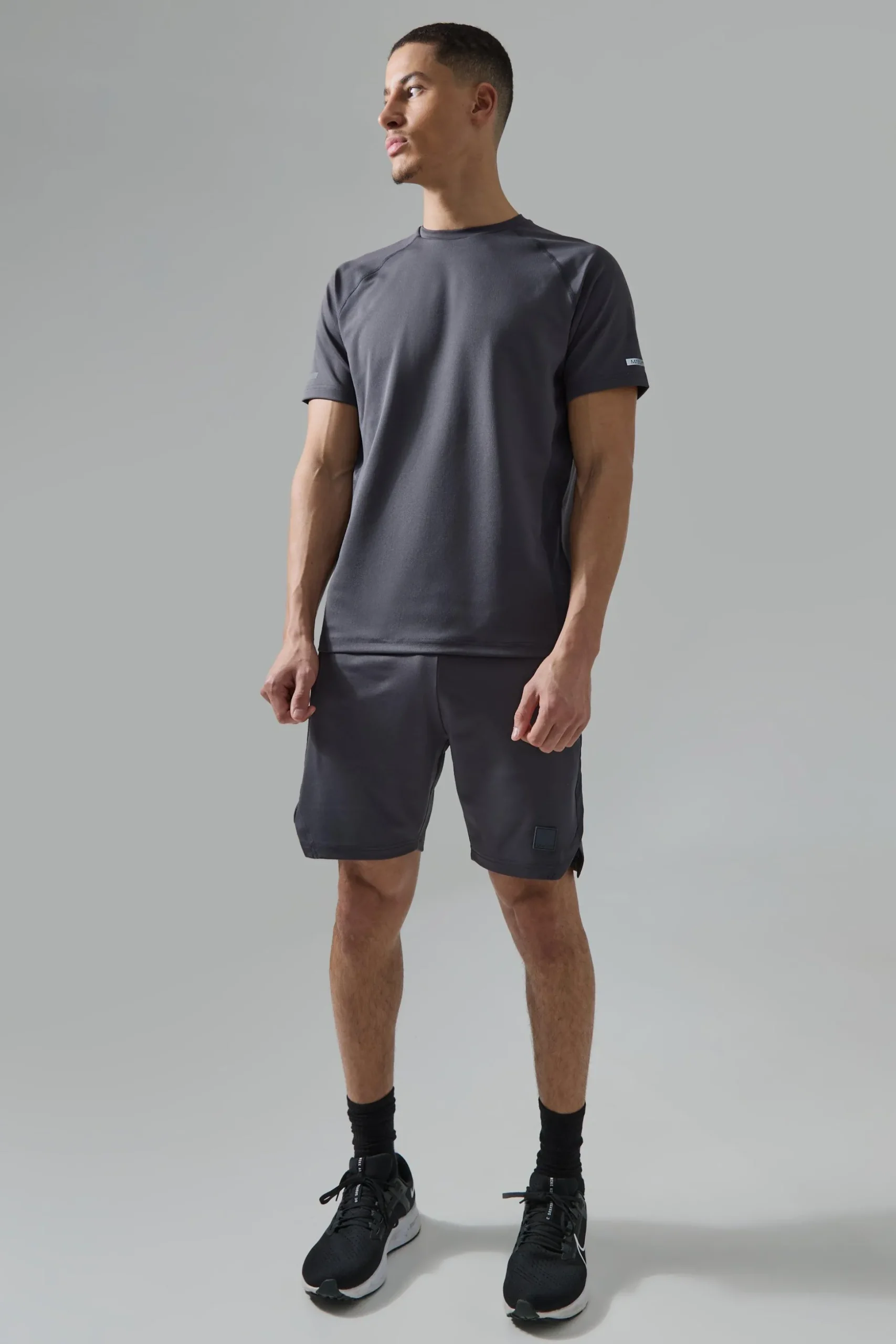 Man Active Performance T-shirt & Short Set | BoohooMAN UK