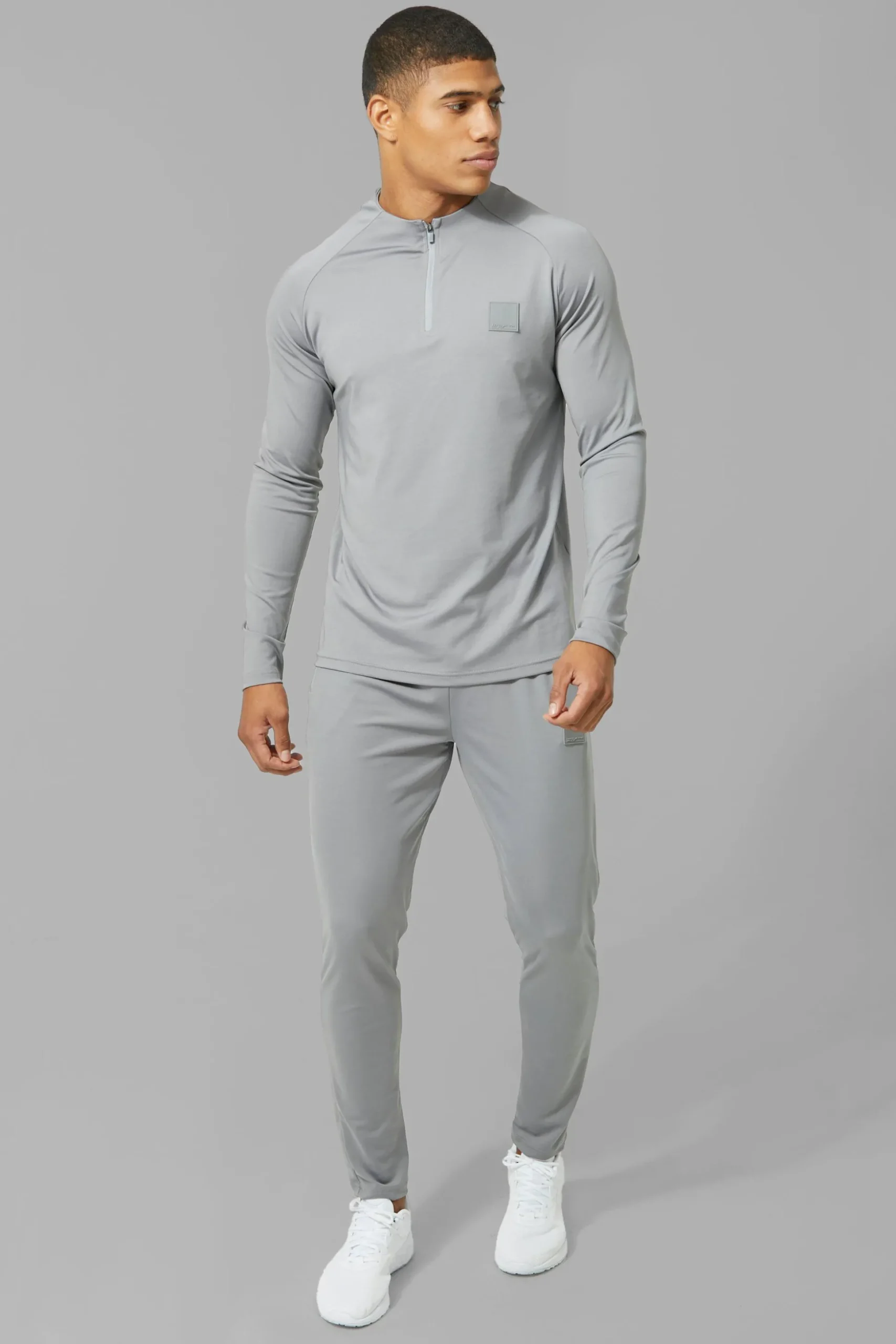 Man Active Skinny Crew Neck 1/4 Zip Tracksuit | BoohooMAN UK