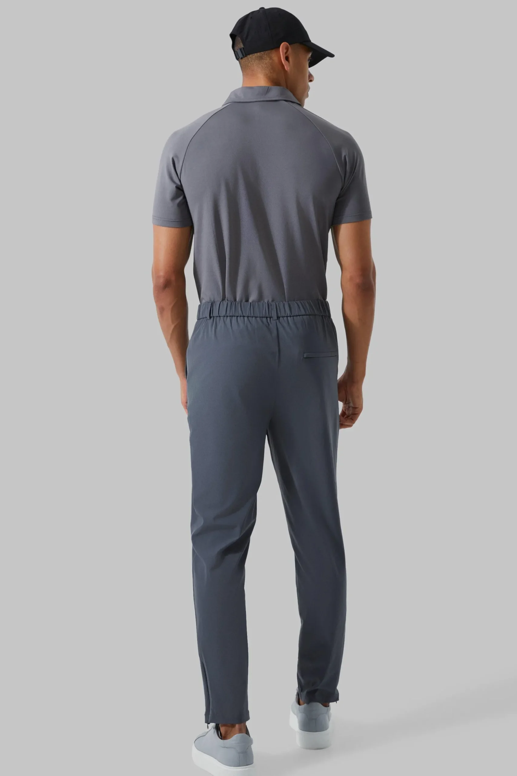 Man Active Stretch Tapered Golf Trousers | BoohooMAN UK