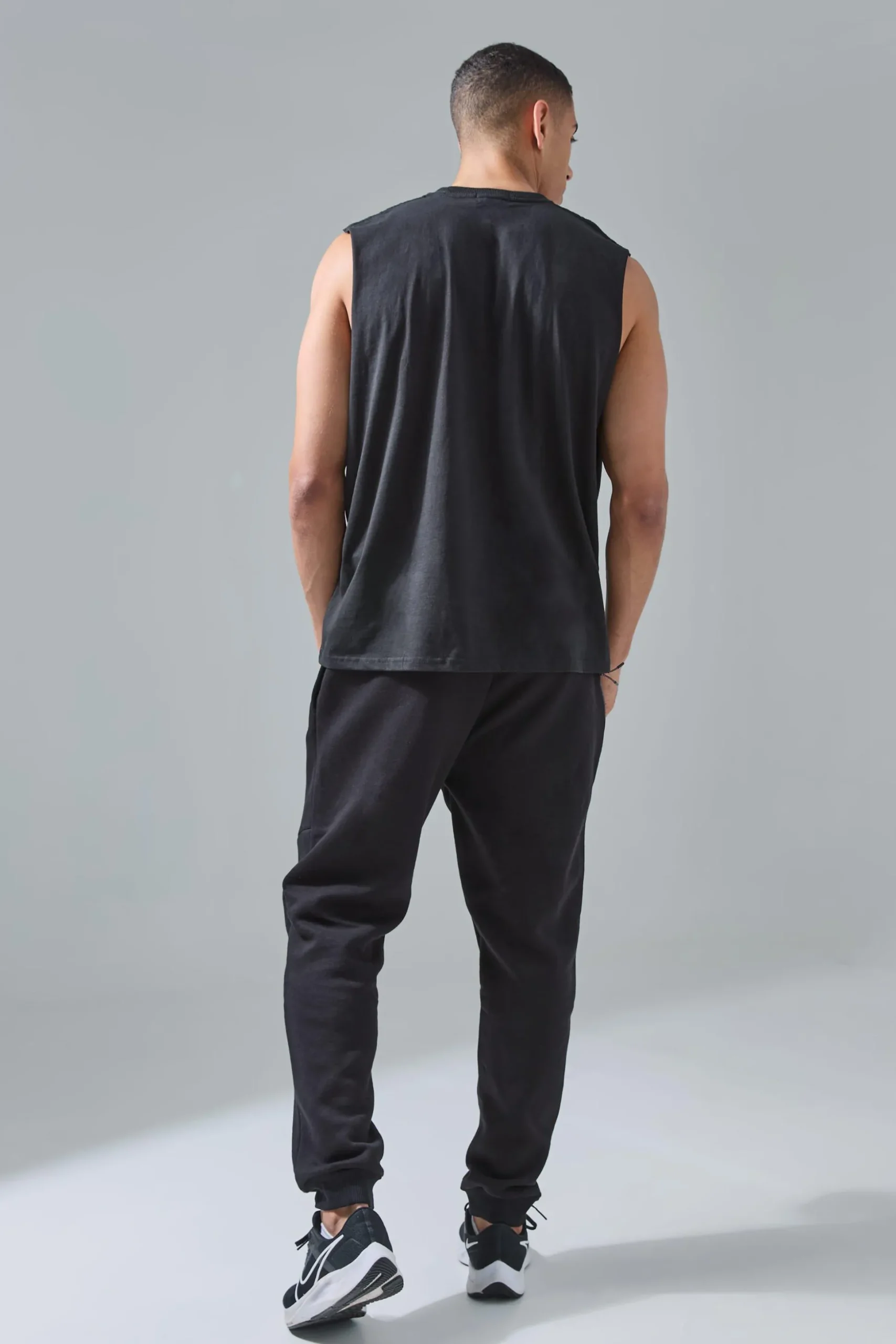 Man Active X OG Gym Drop Arm Oversized Tank | BoohooMAN UK