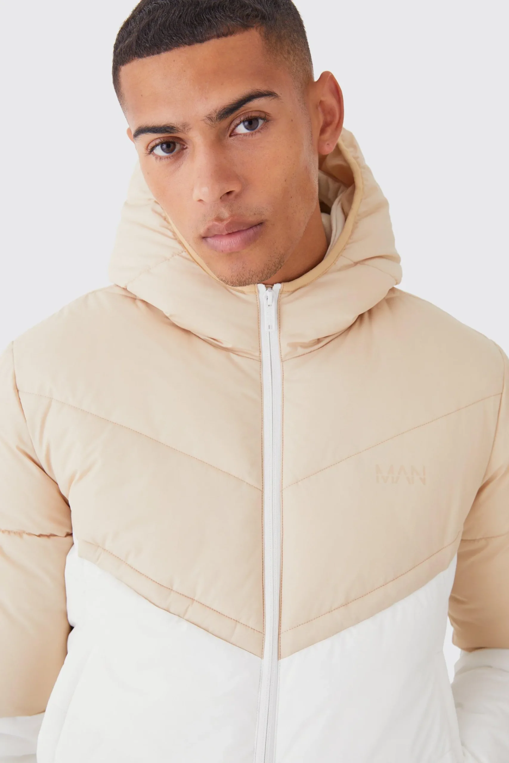 Man Colour Block Quilted Puffer With Hood | BoohooMAN UK