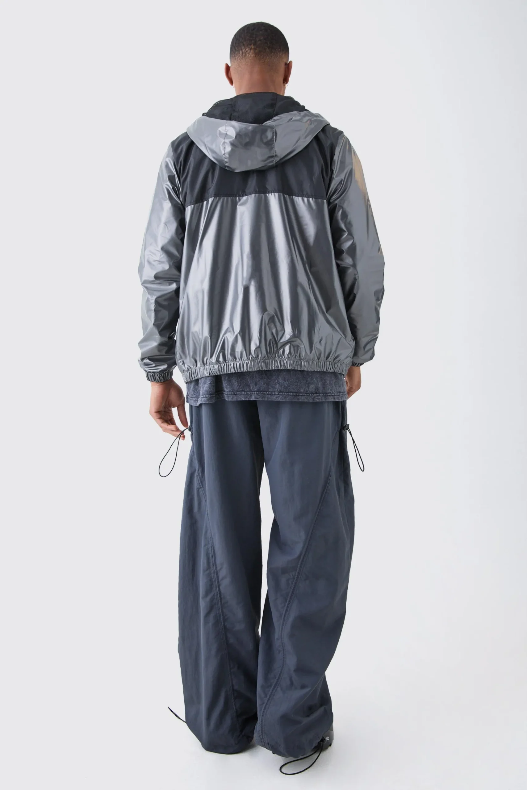 Man Metallic Colour Block Hooded Windbreaker | BoohooMAN UK