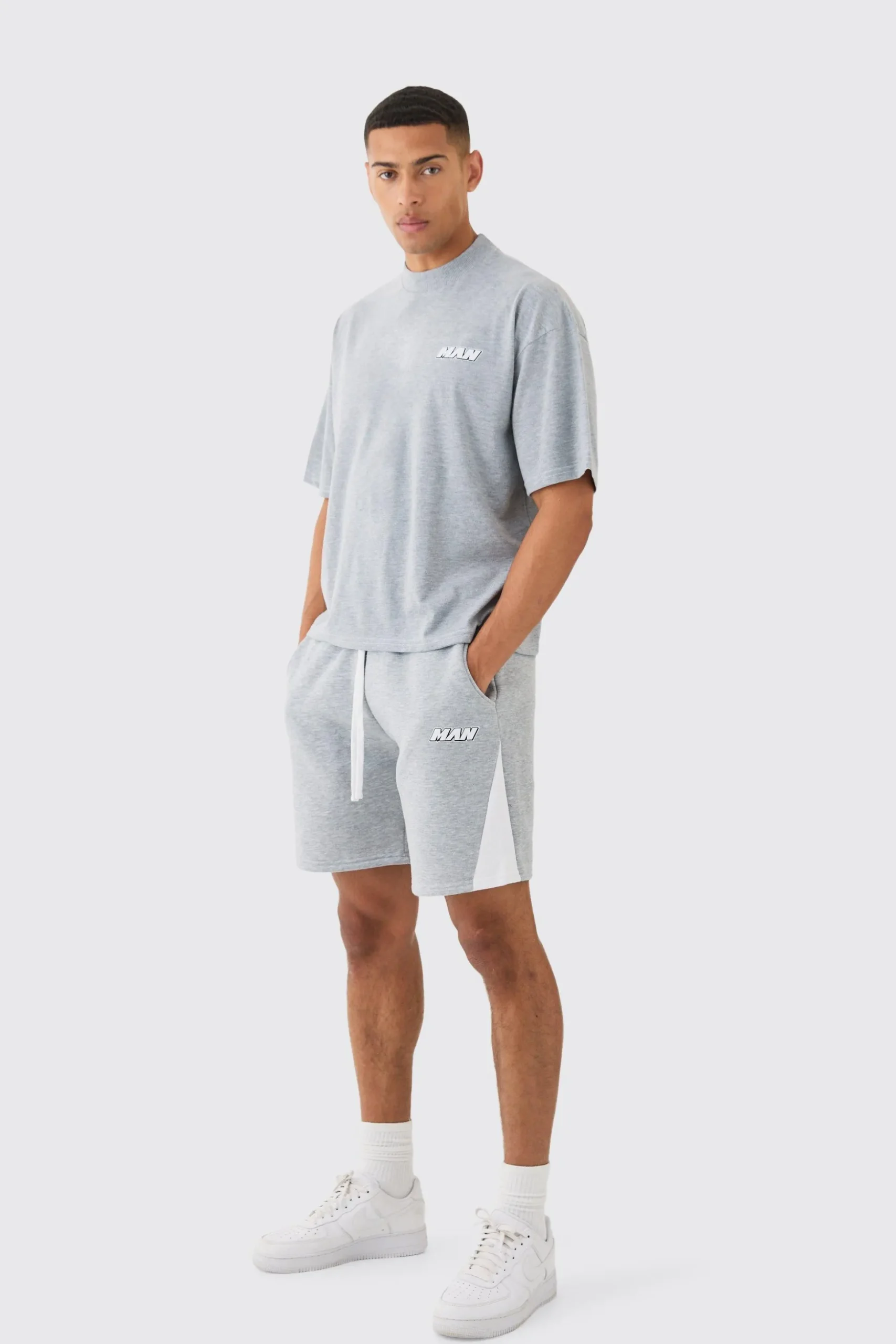 Man Oversized Boxy Contrast Stitch T-shirt Gusset Shorts Set | BoohooMAN UK