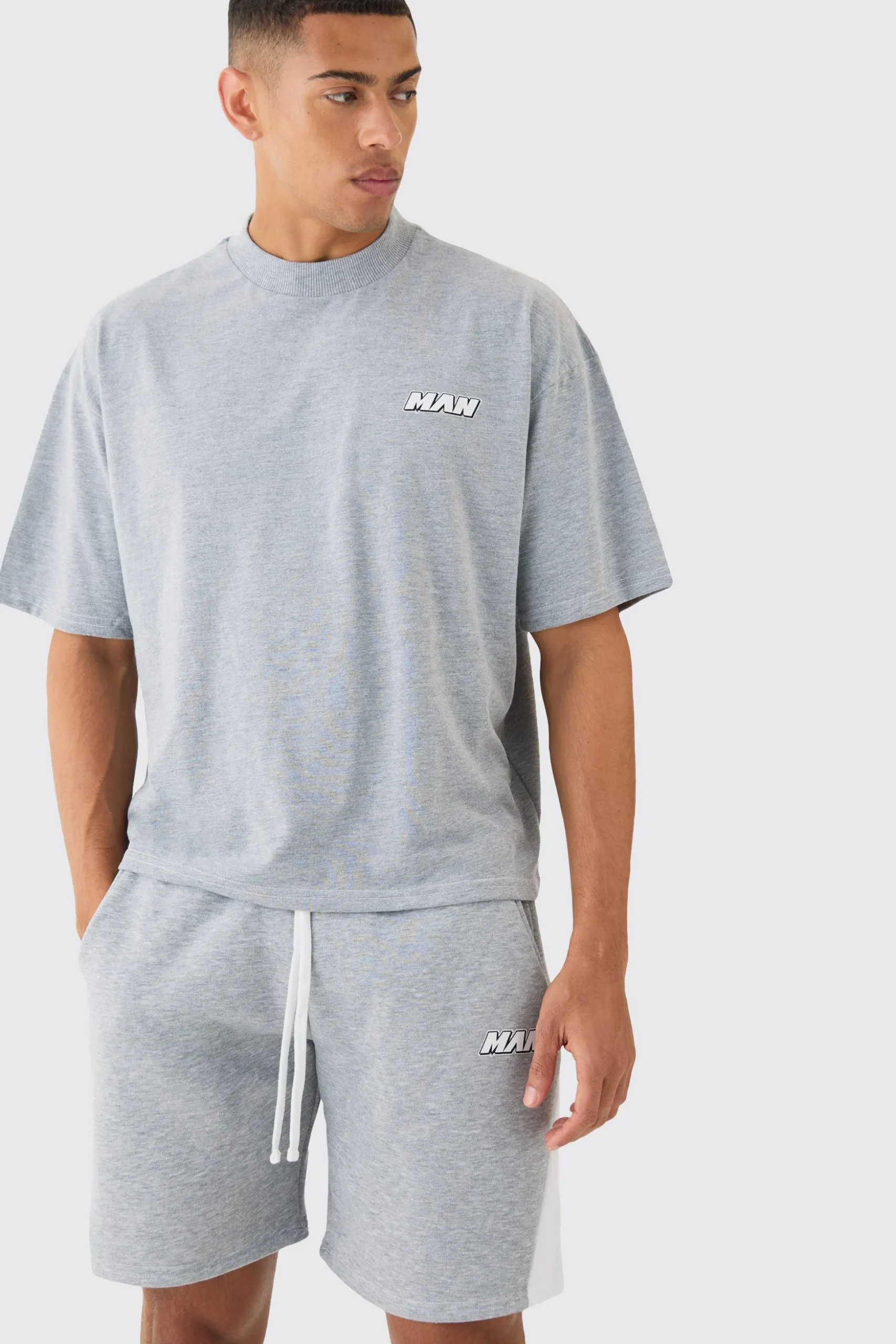 Man Oversized Boxy Contrast Stitch T-shirt Gusset Shorts Set | BoohooMAN UK