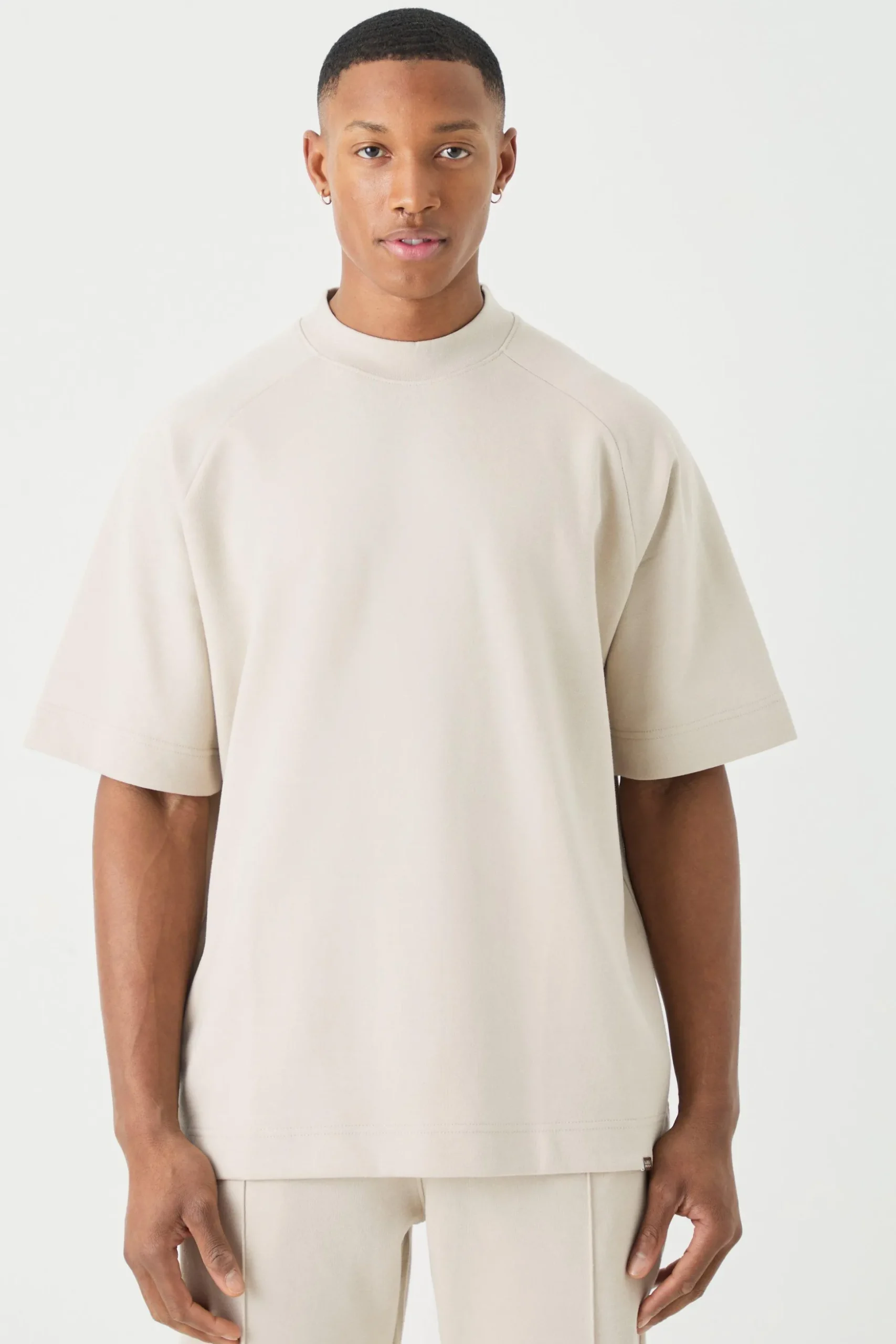 Man Oversized Extended Neck Raglan Heavy Interlock T-shirt | BoohooMAN UK