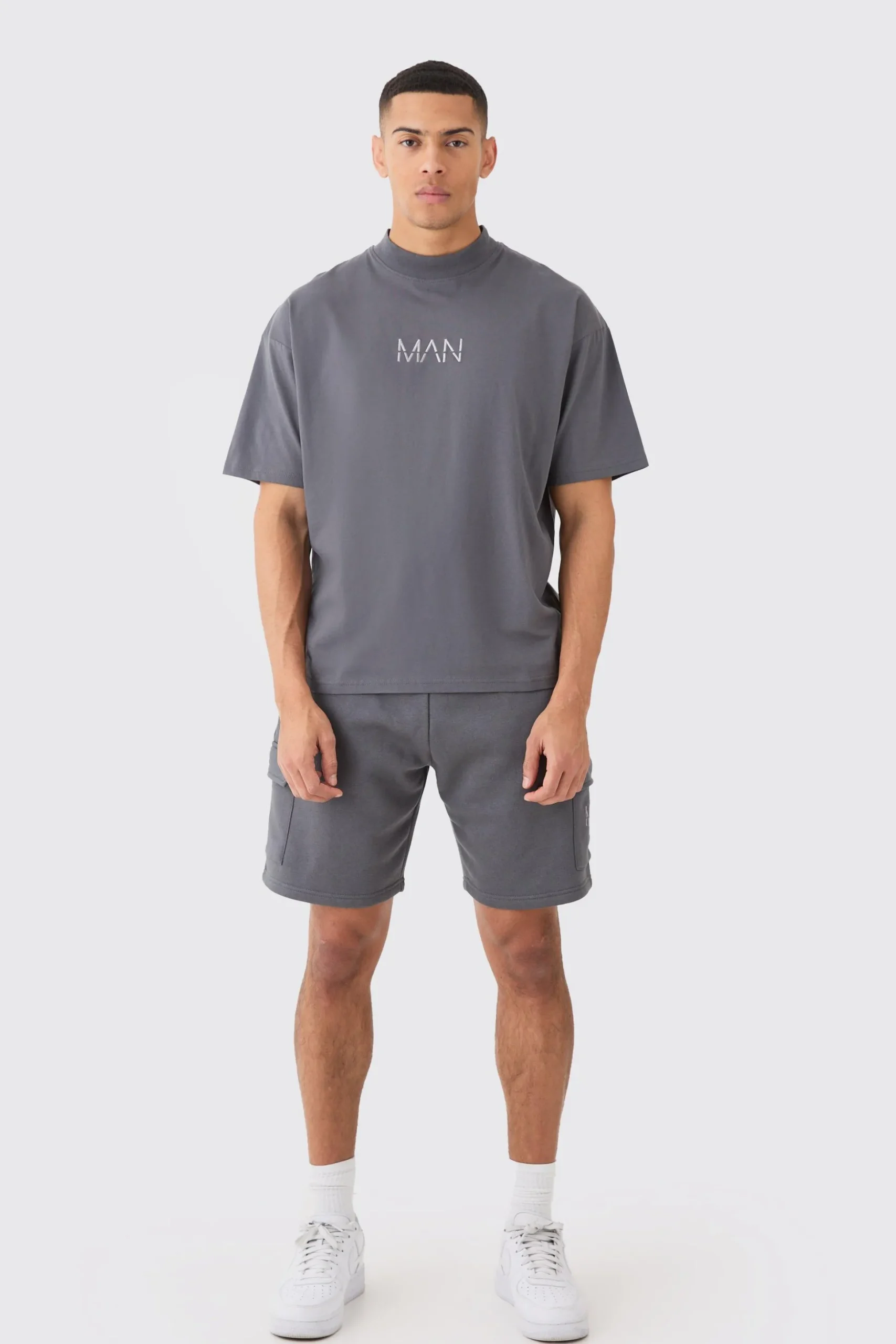 Man Oversized Extended Neck T-shirt And Cargo Short Set | BoohooMAN UK