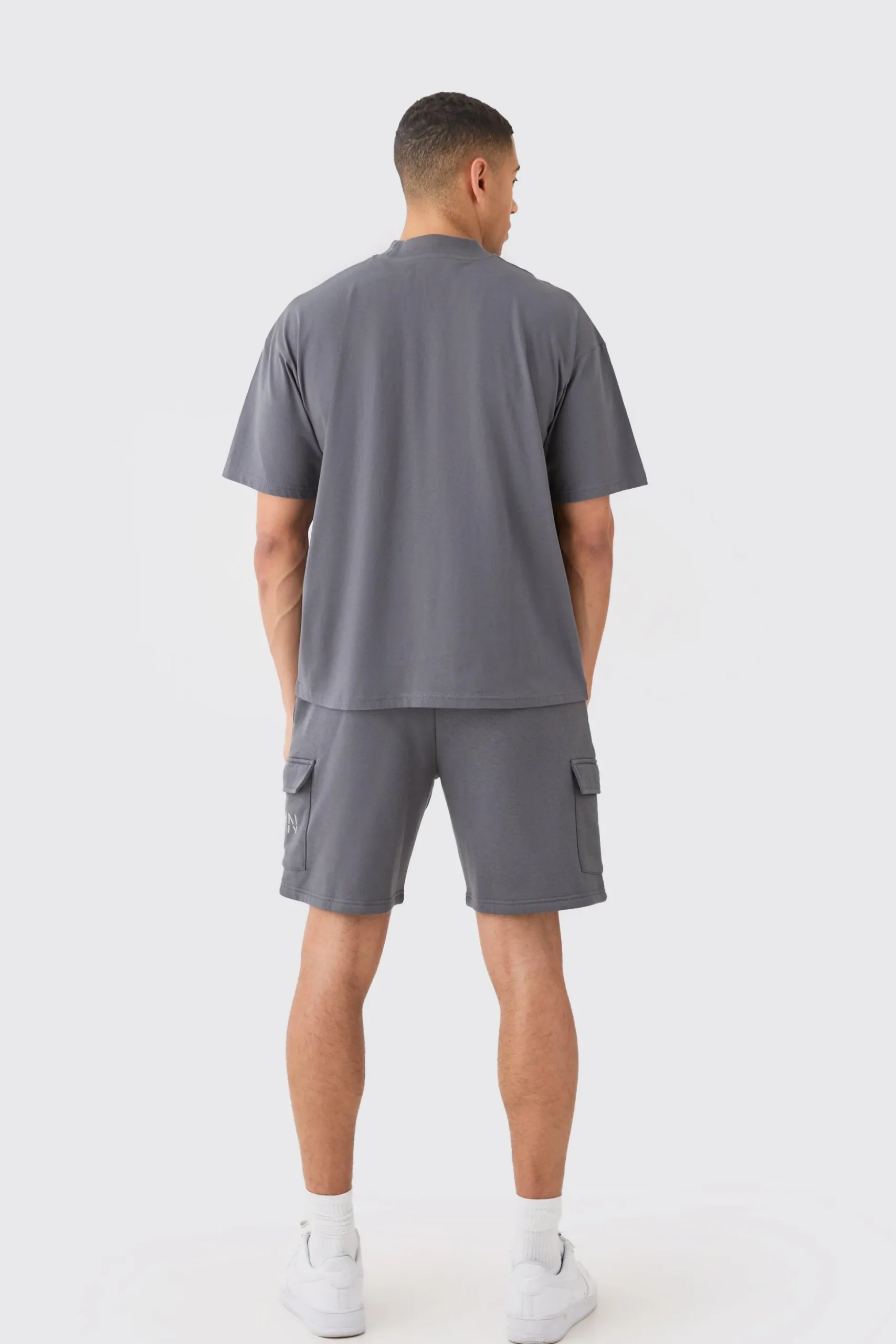 Man Oversized Extended Neck T-shirt And Cargo Short Set | BoohooMAN UK