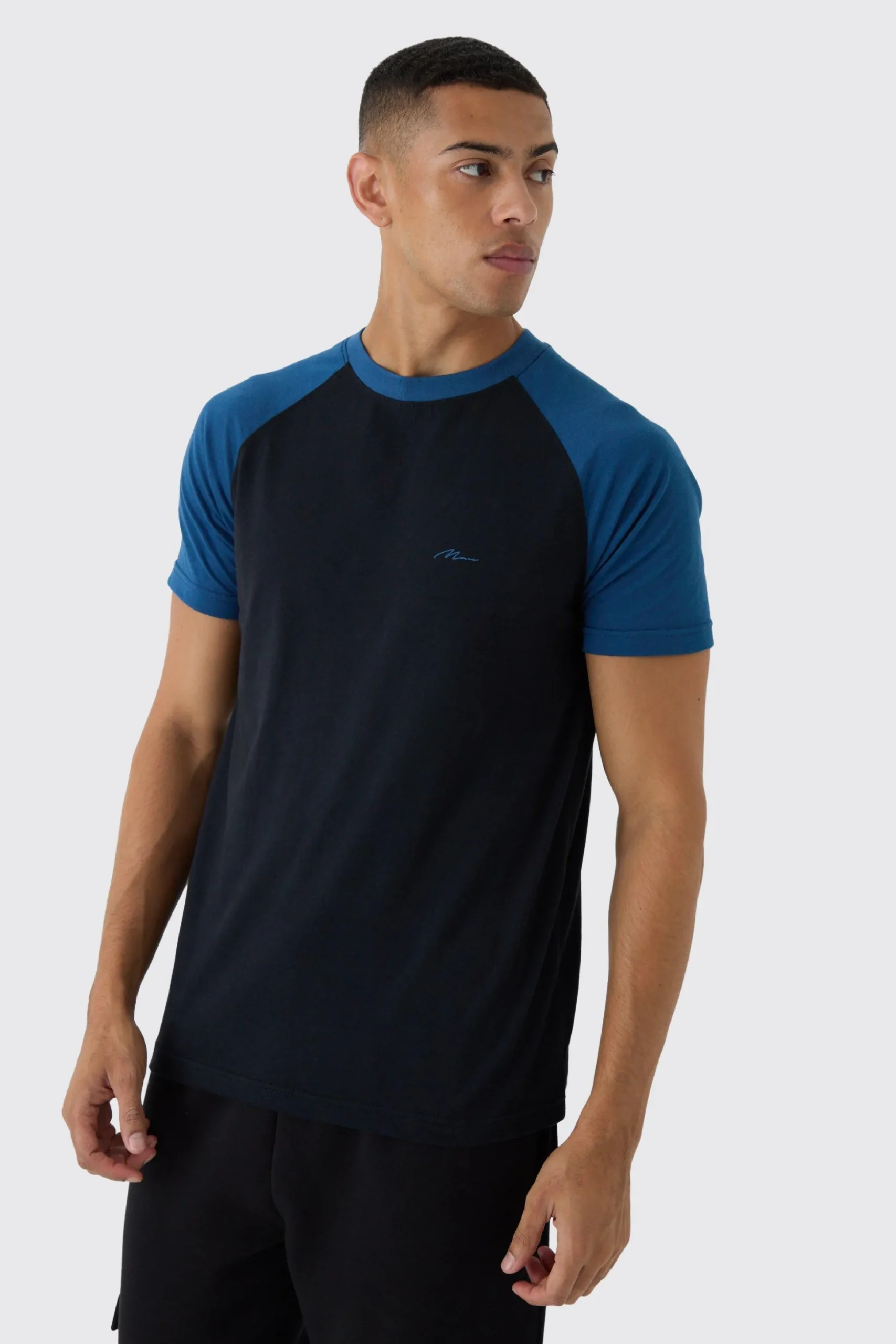 Man Script Slim Colour Block Raglan T-shirt | BoohooMAN UK