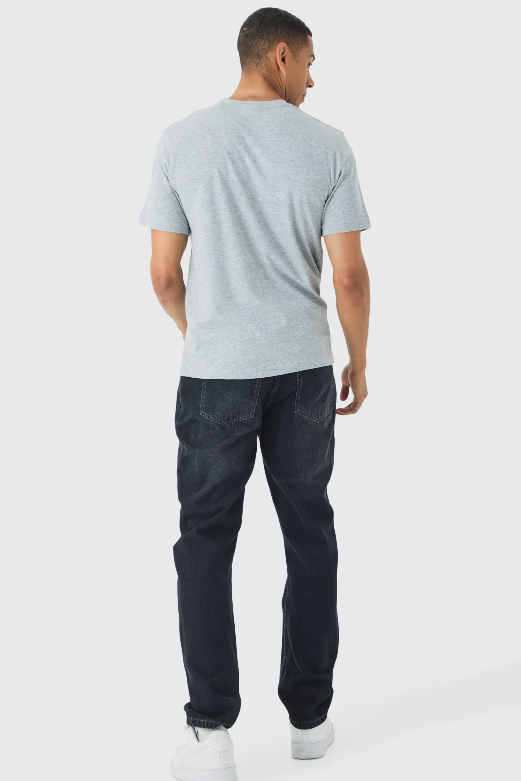 Man Signature Basic T-shirt | BoohooMAN UK