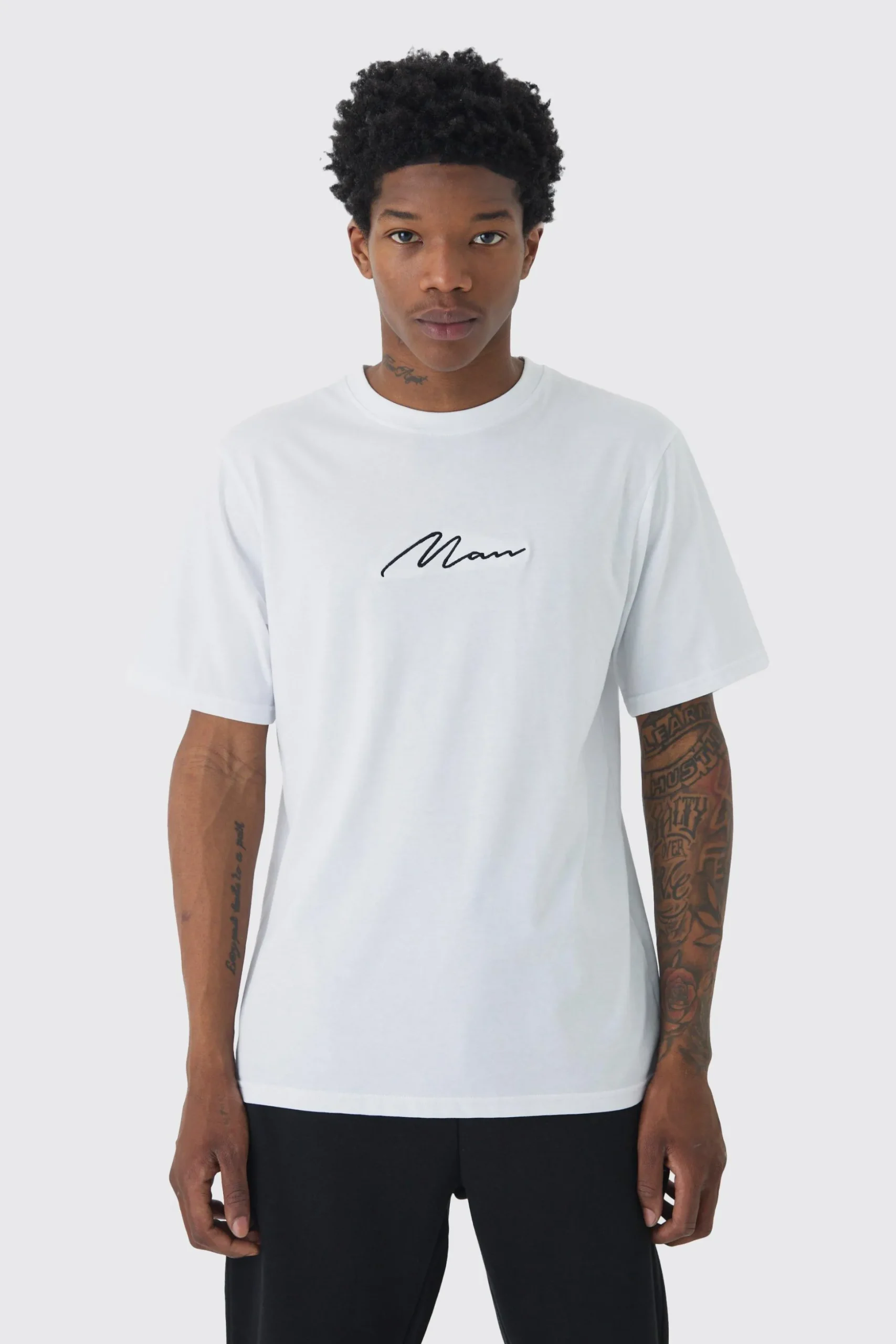 Man Signature Embroidered T-shirt | BoohooMAN UK