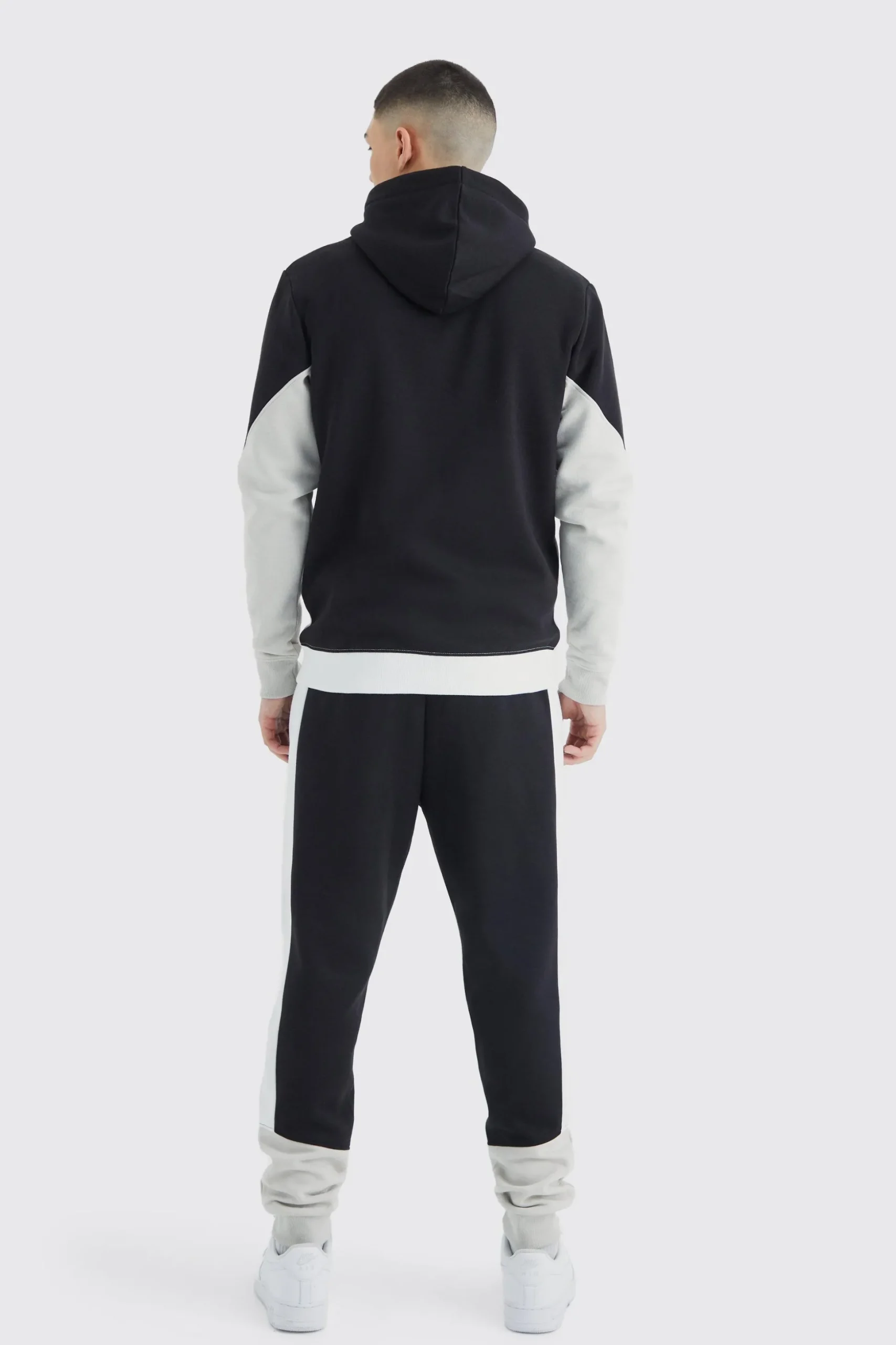 Man Slim Funnel Hooded Colour Block Tracksuit | BoohooMAN UK