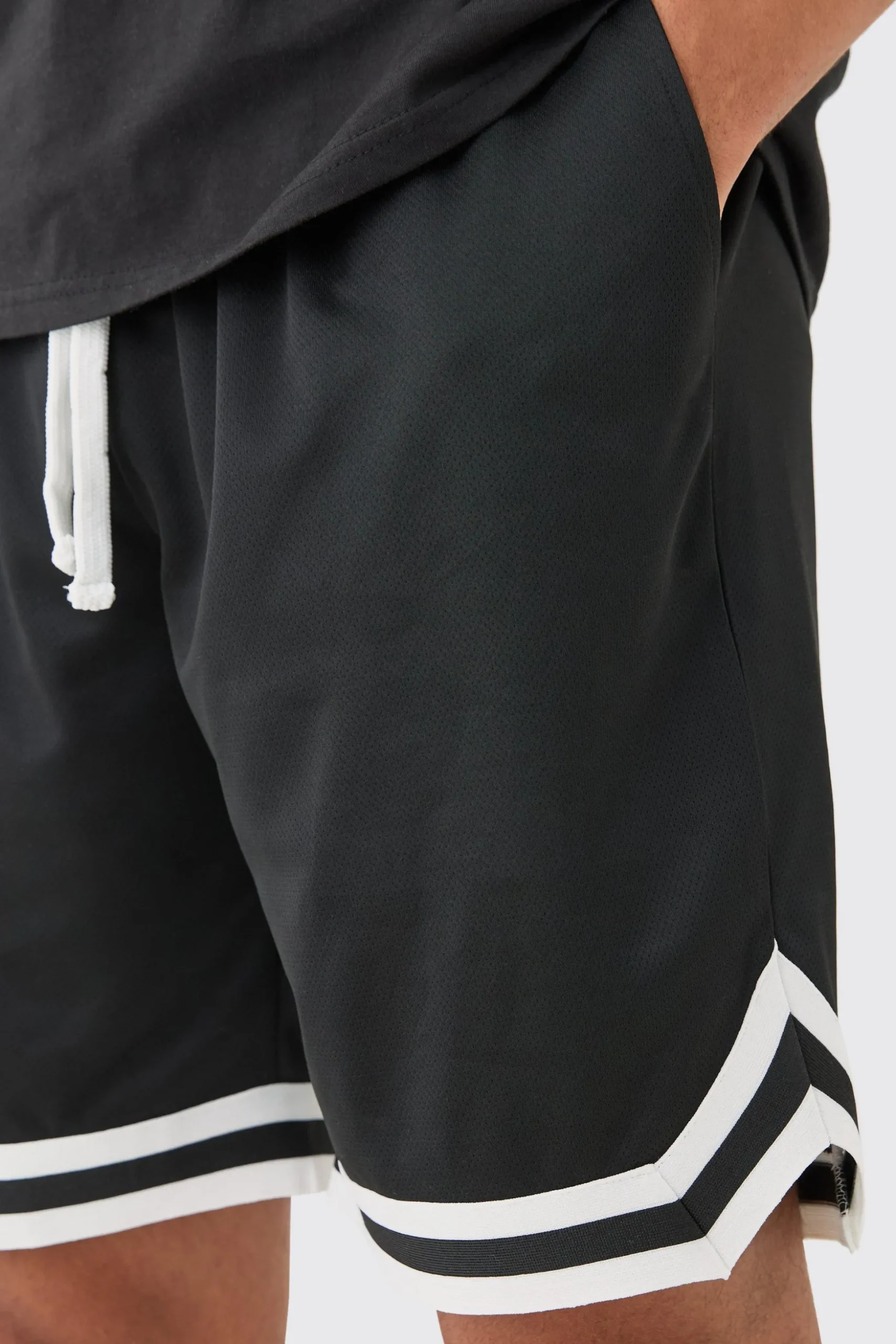 Mid Length Mesh Basketball Short | BoohooMAN UK