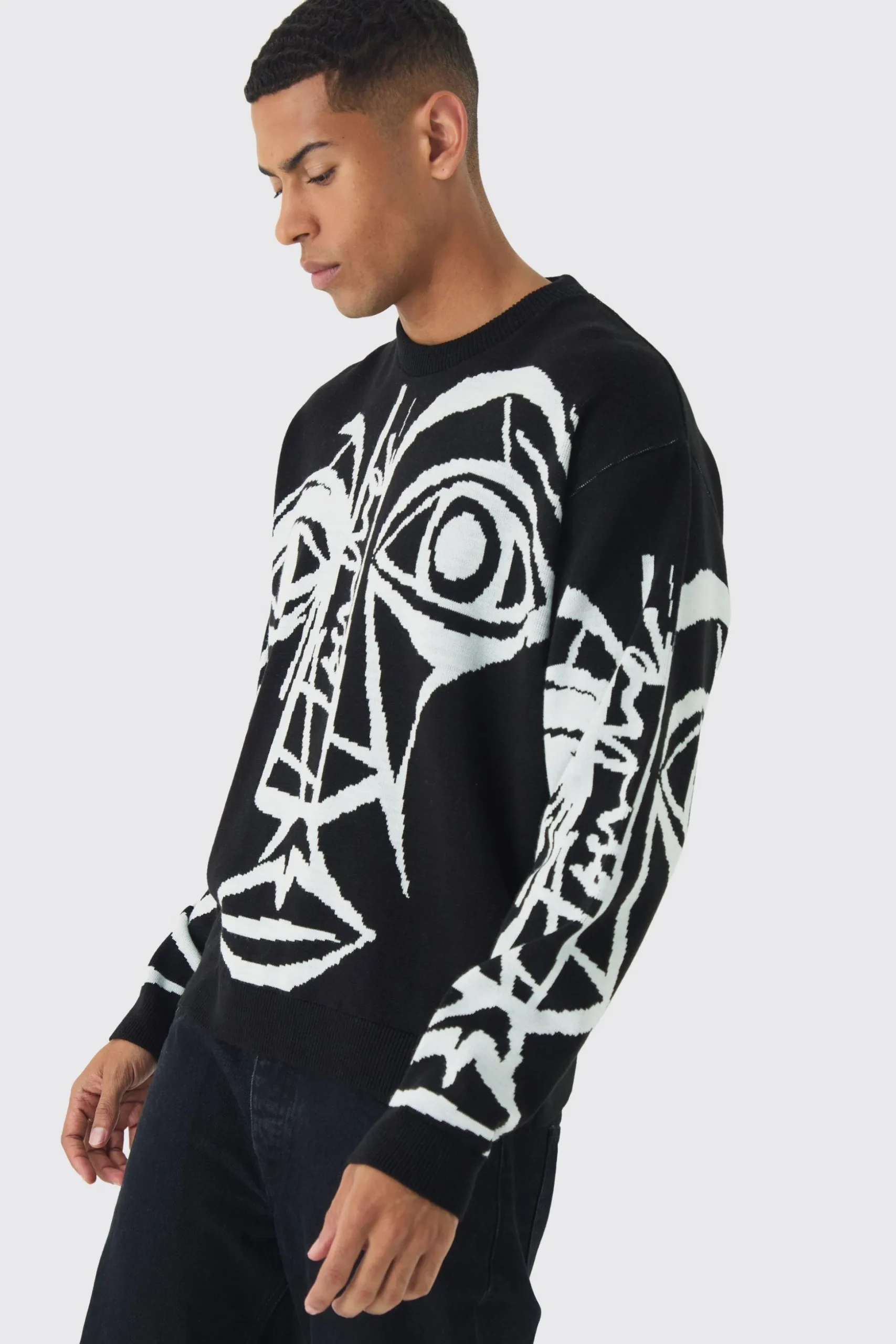 Oversized Boxy Abstract Line Face Knitted Jumper | BoohooMAN UK