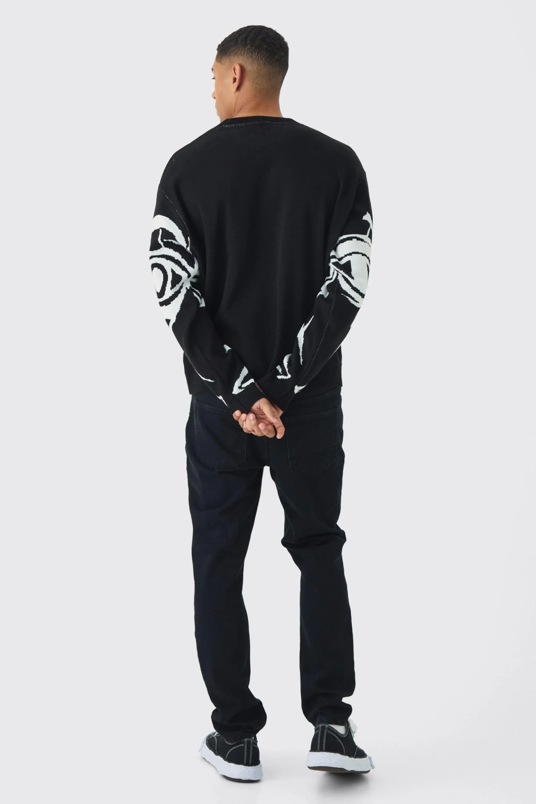 Oversized Boxy Abstract Line Face Knitted Jumper | BoohooMAN UK