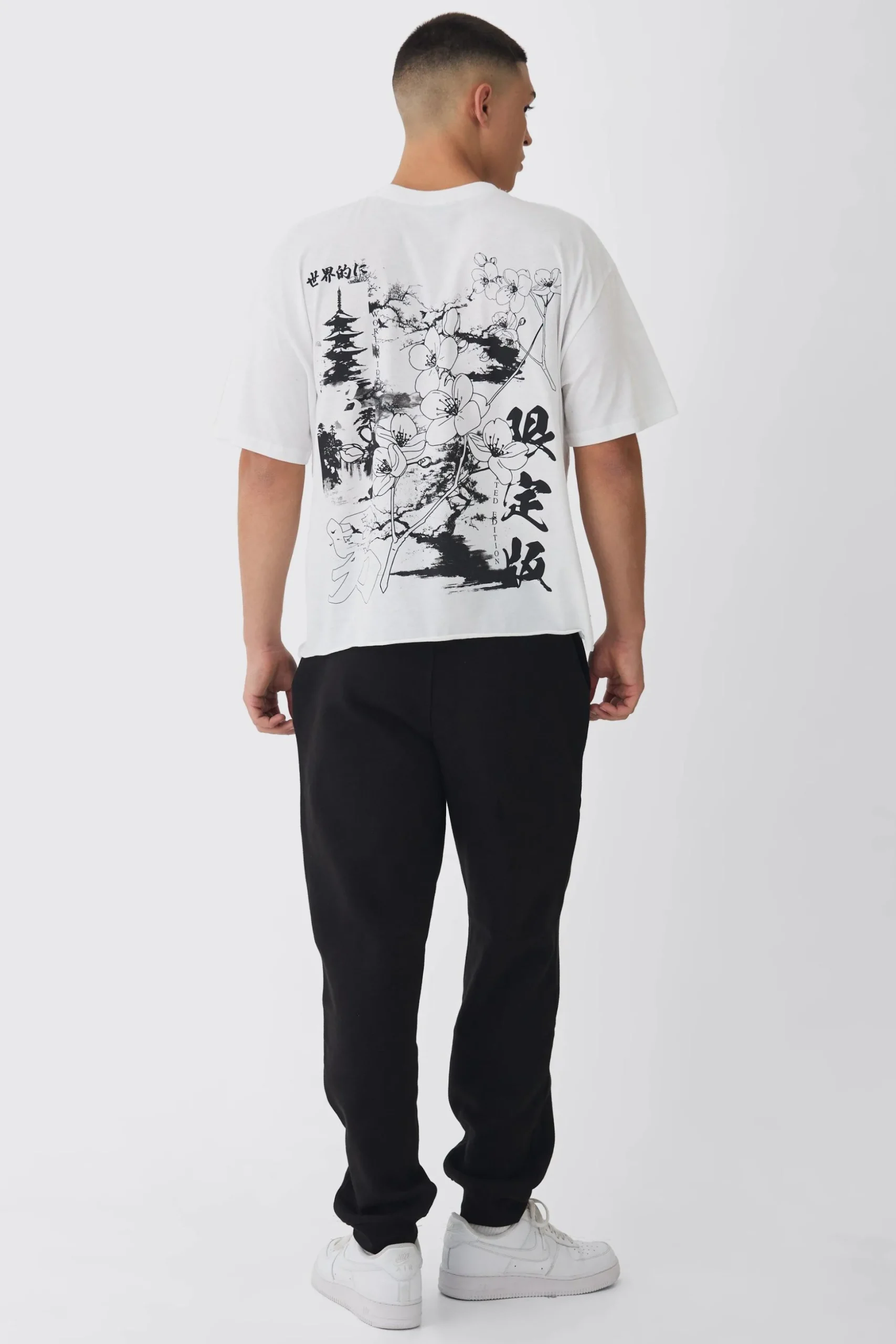 Oversized Boxy Back Printed T-Shirt | BoohooMAN UK