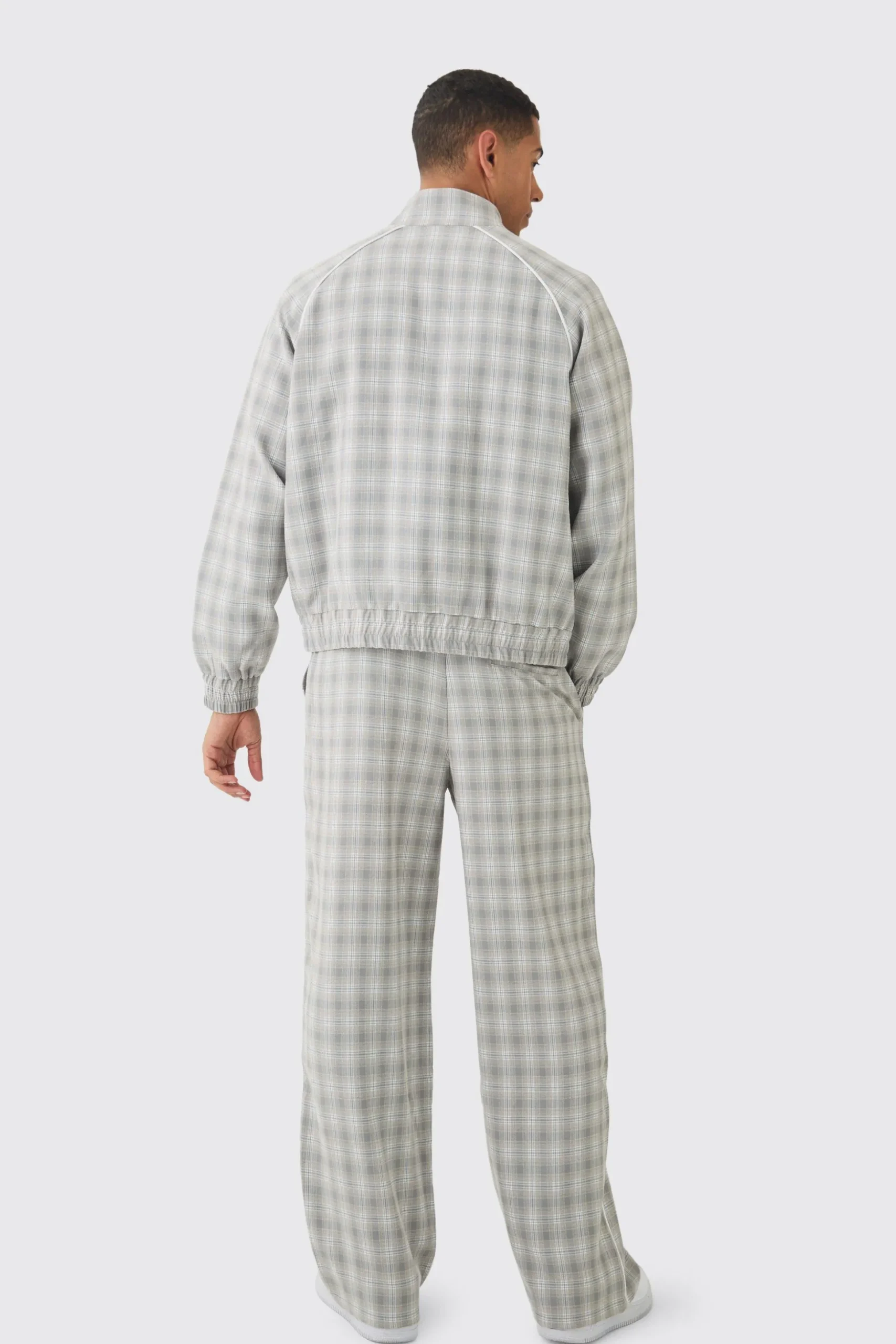 Oversized Boxy Checked Funnel Neck Set | BoohooMAN UK