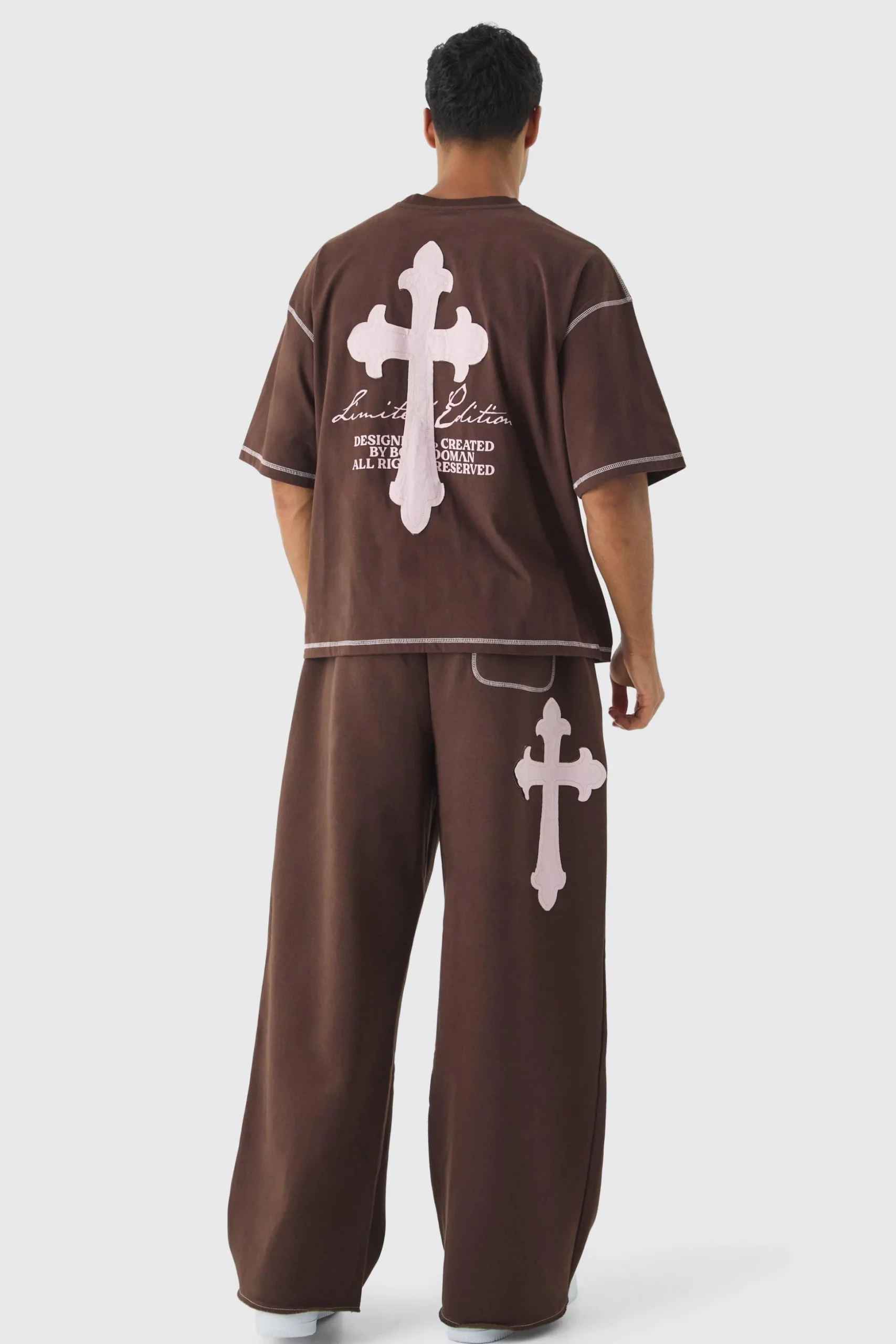Oversized Boxy Cross Applique Contrast Stitch Heavyweight T-Shirt | BoohooMAN UK