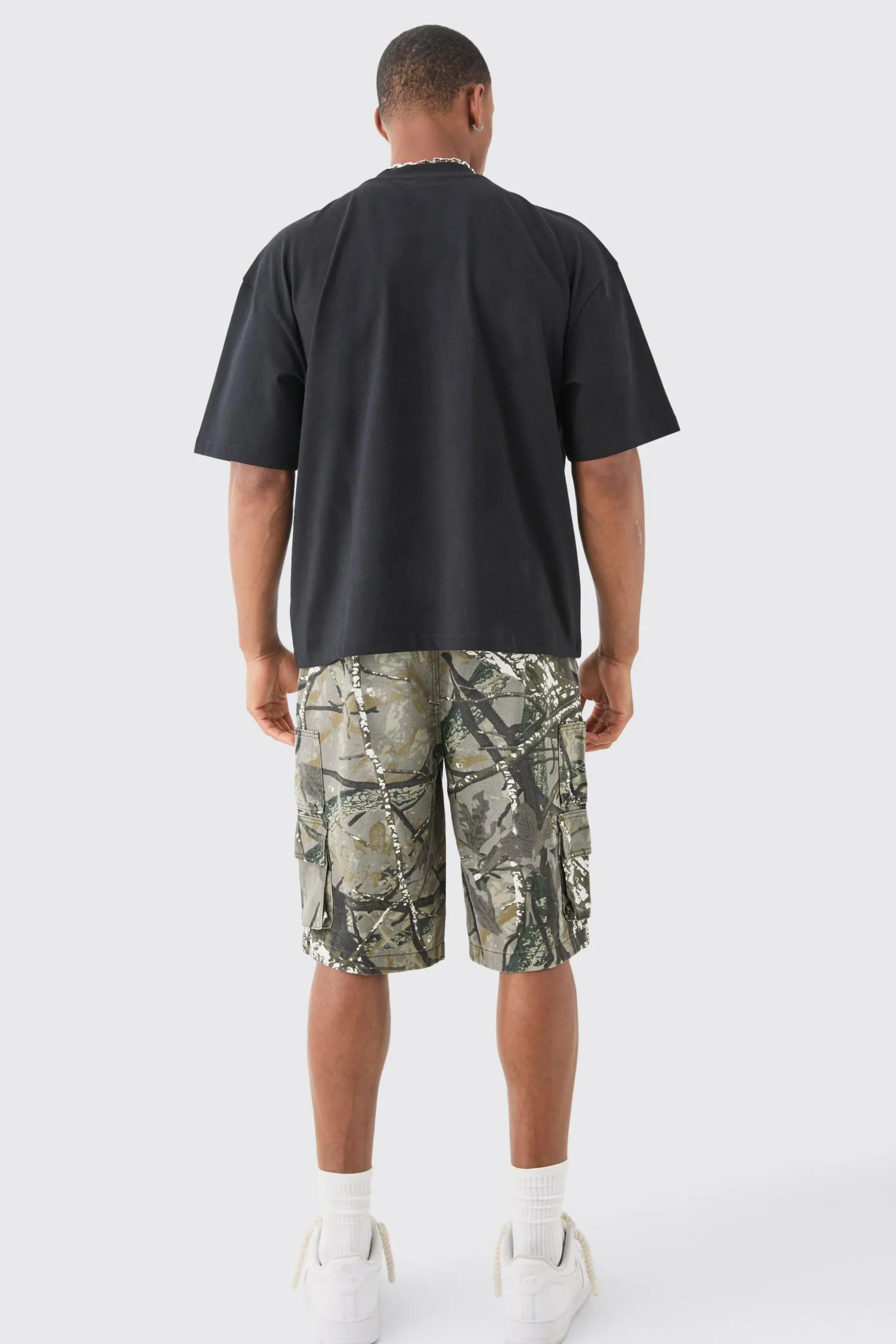 Oversized Boxy Extended Neck Atelier Graphic T-shirt | BoohooMAN UK