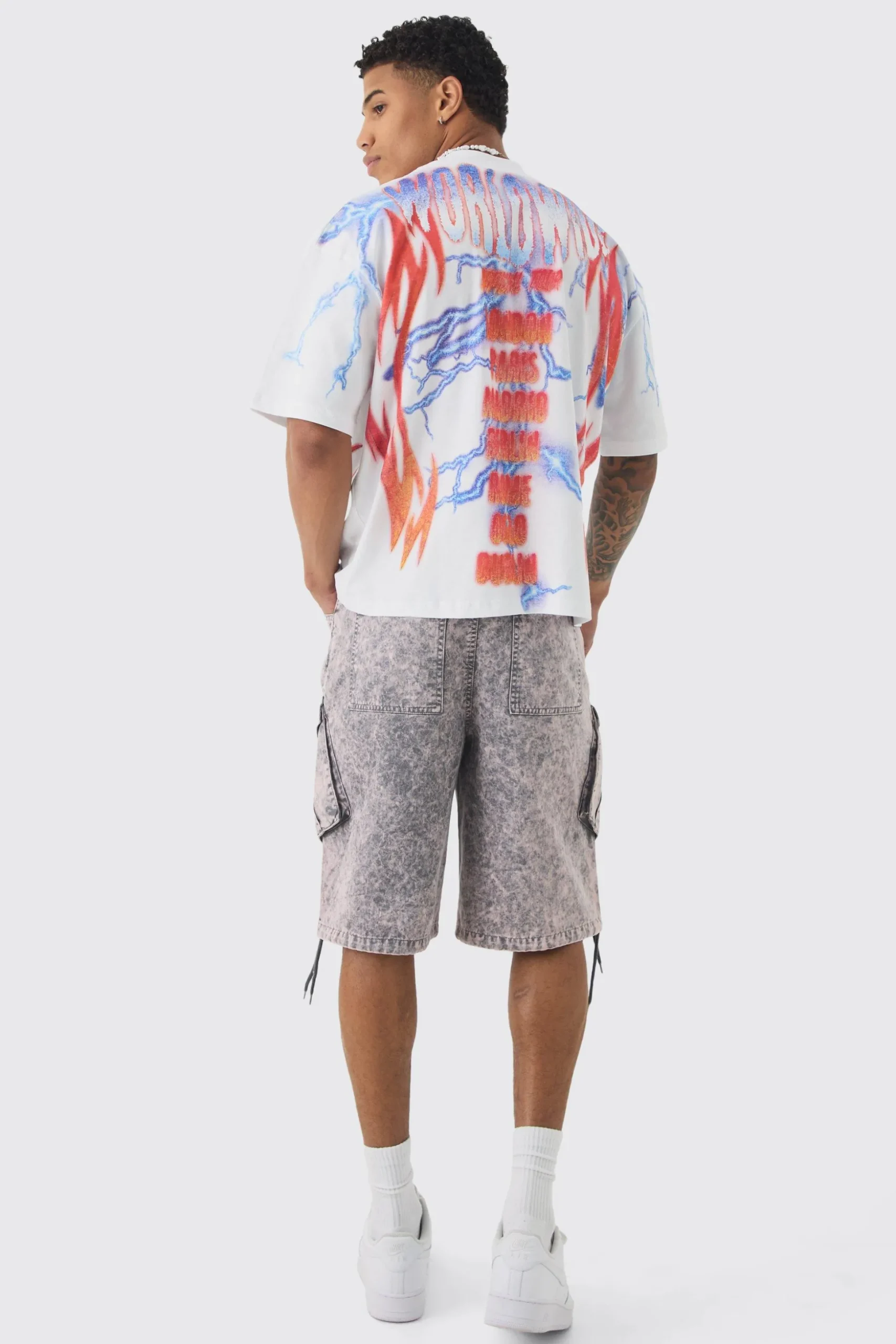 Oversized Boxy Extended Neck Extreme Lightning Eagle T-shirt | BoohooMAN UK