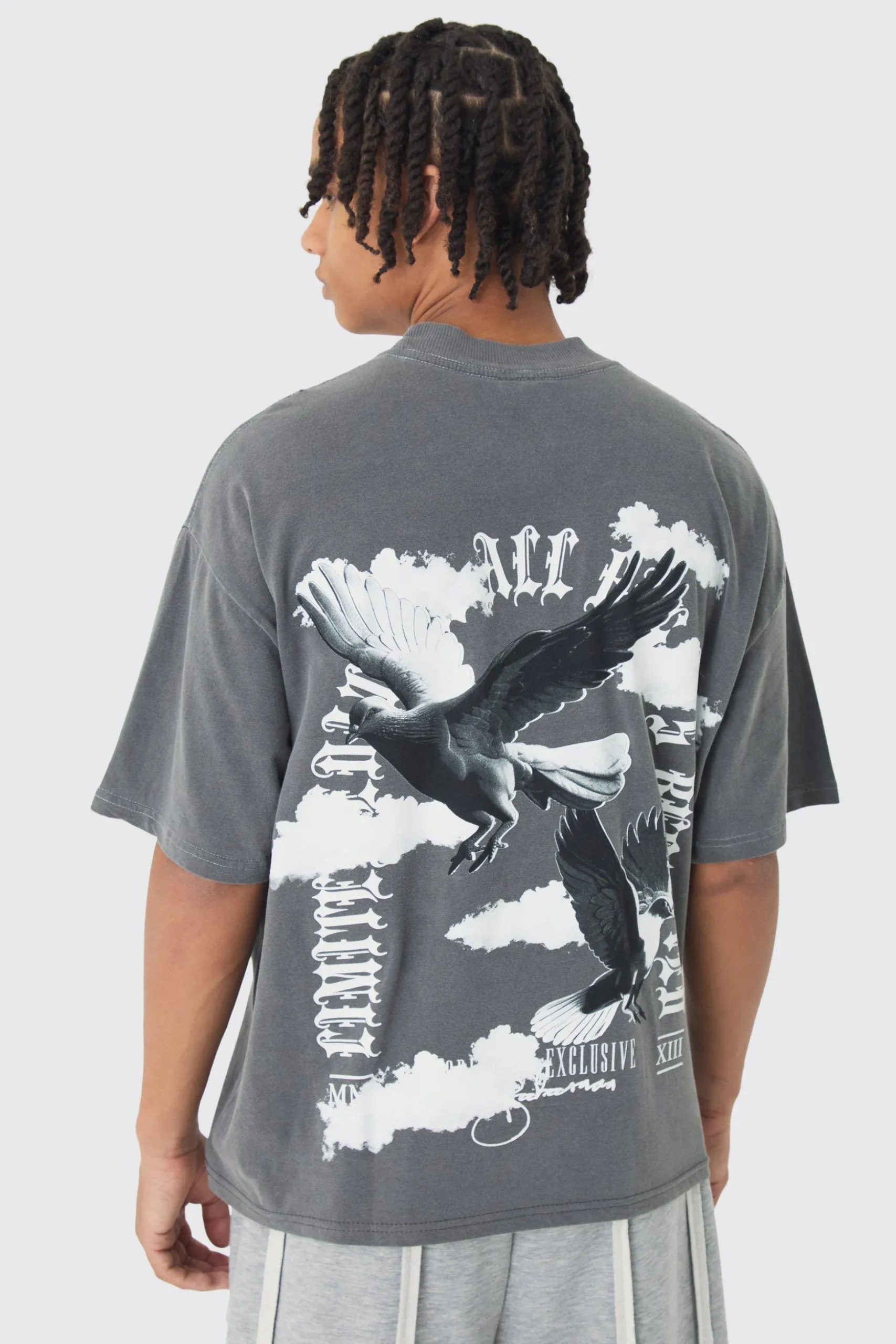 Oversized Boxy Extended Neck Large Scale Wash Dove Back Print T-Shirt | BoohooMAN UK