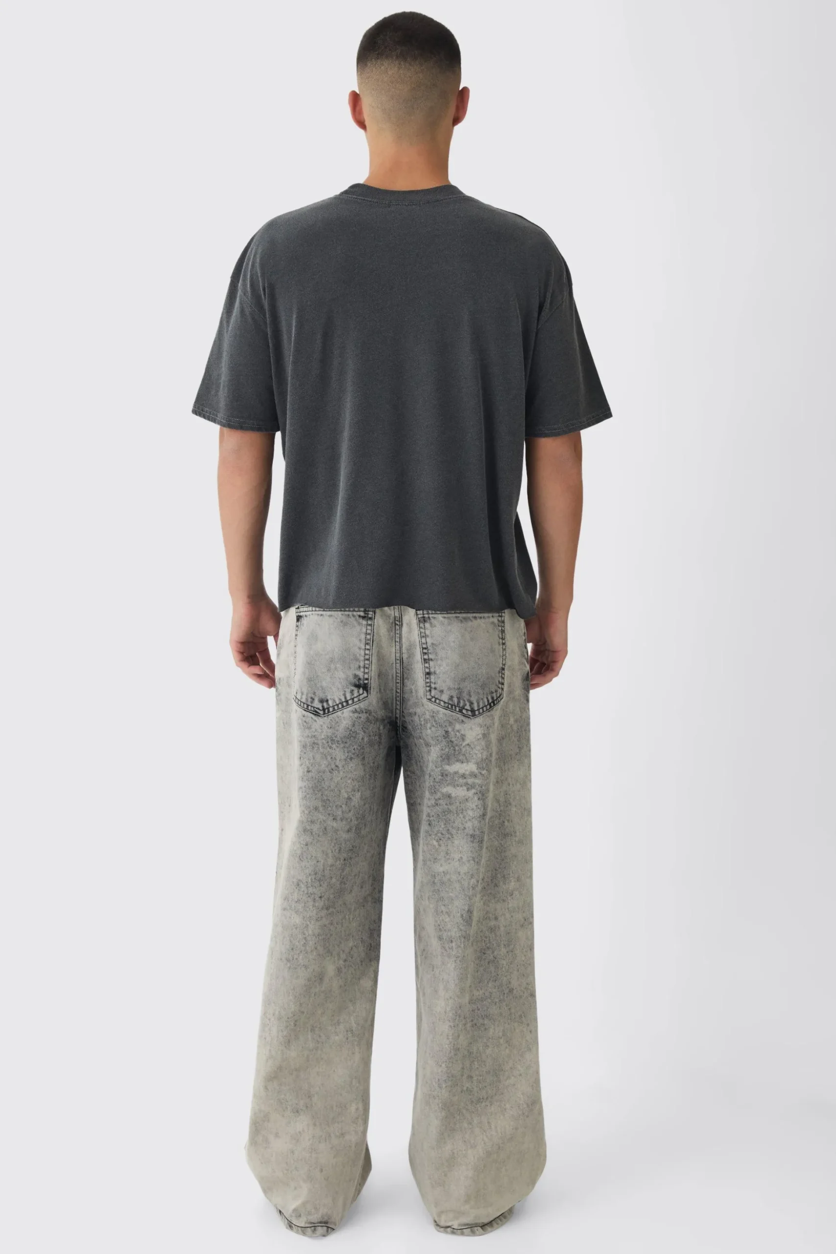 Oversized Boxy Extended Neck Washed Mask Print T-Shirt | BoohooMAN UK