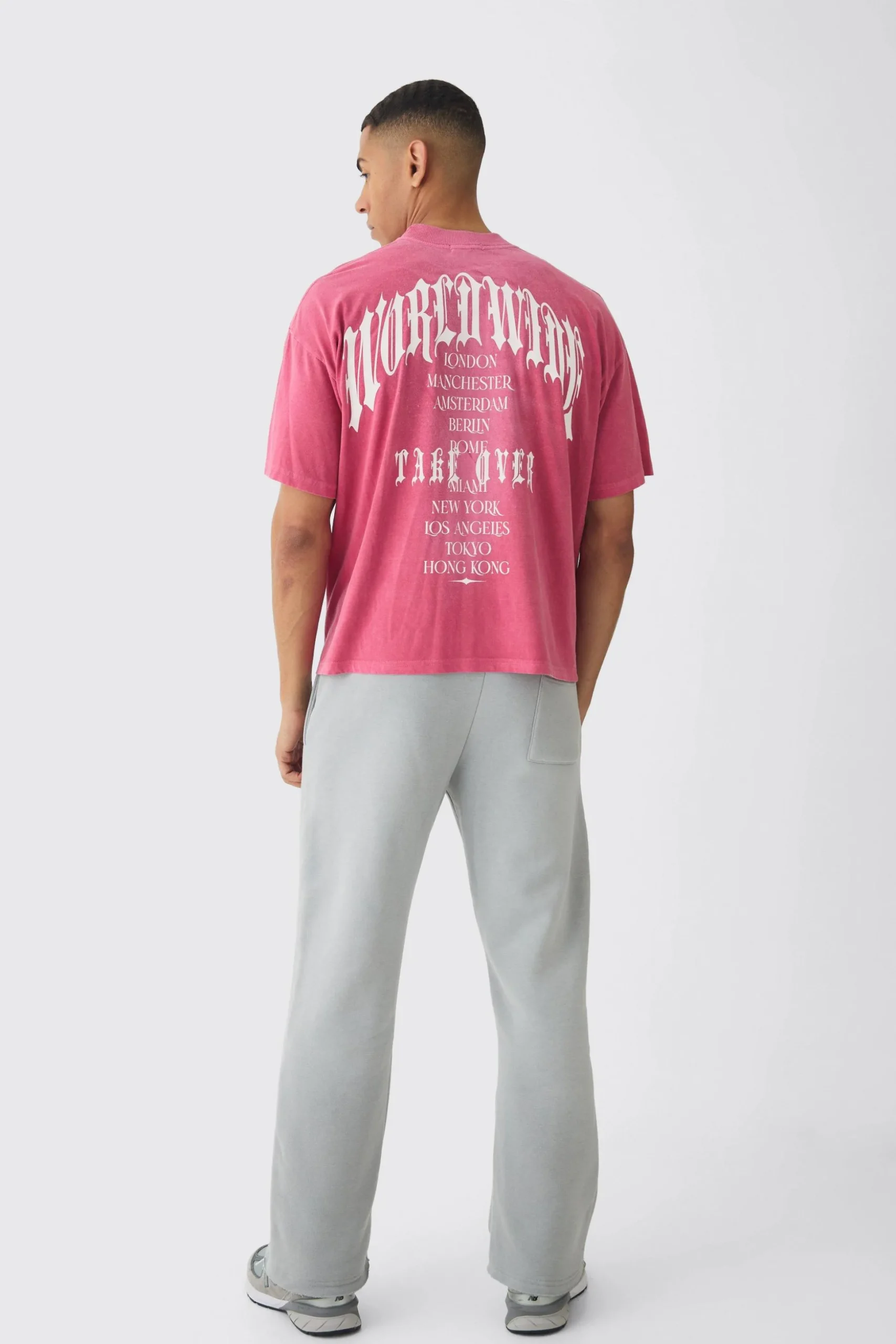 Oversized Boxy Gothic Worldwide Spray Wash T-Shirt | BoohooMAN UK