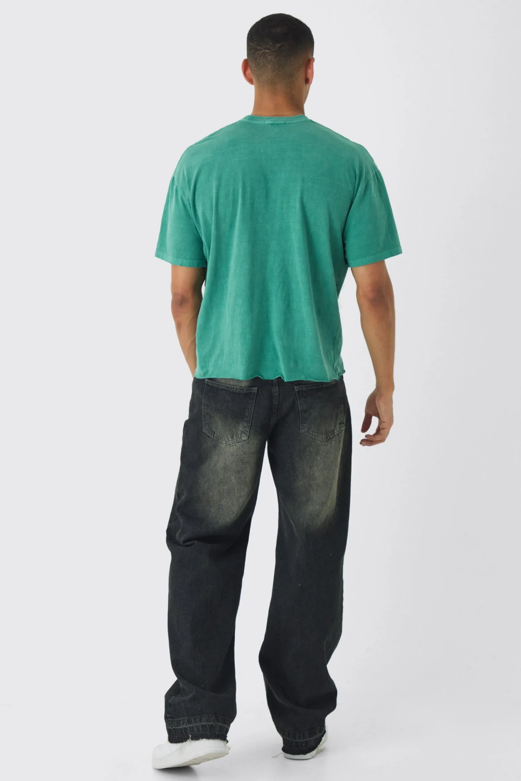 Oversized Boxy Paint Splatter Washed T-Shirt | BoohooMAN UK