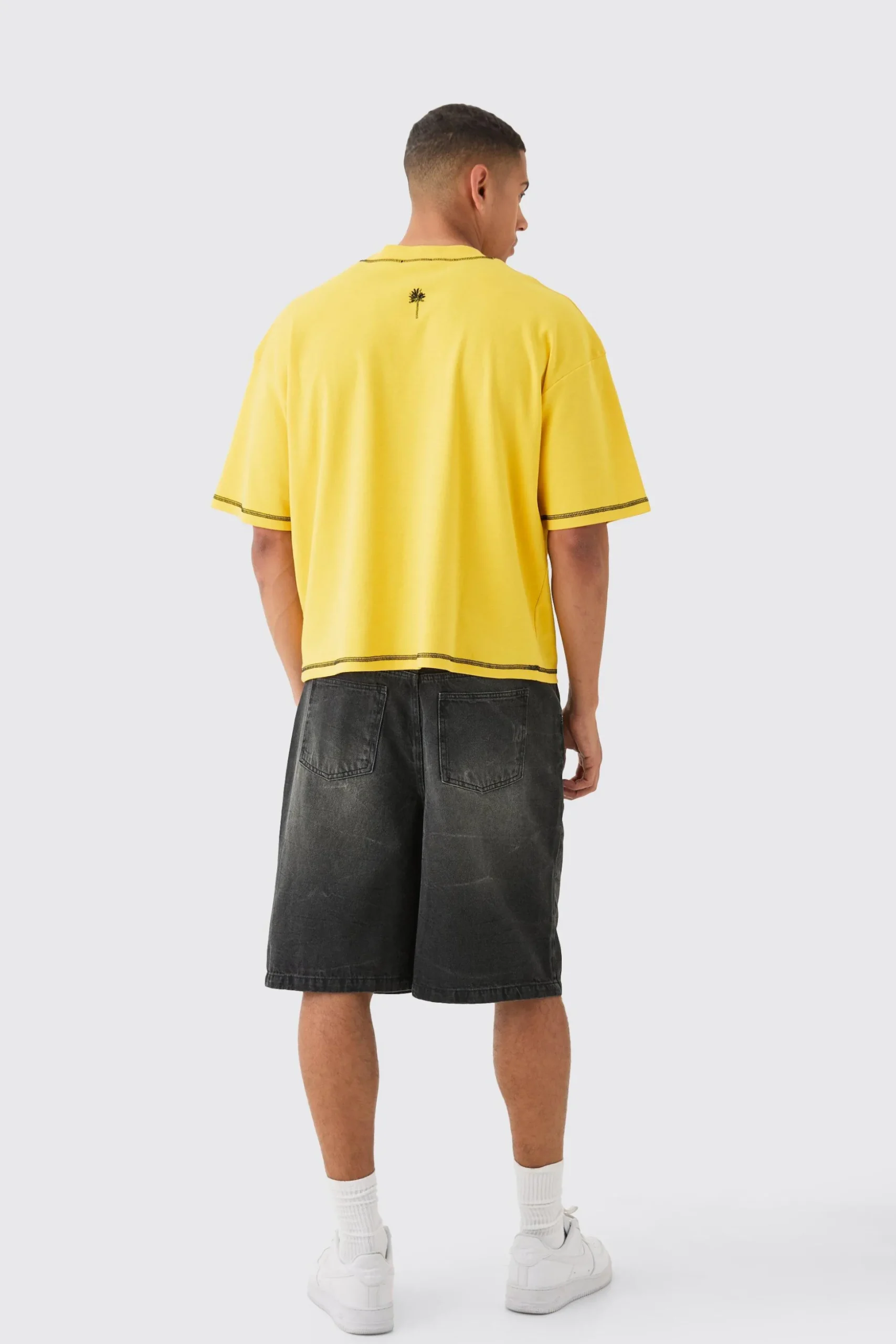 Oversized Boxy Placement Pocket T-shirt | BoohooMAN UK