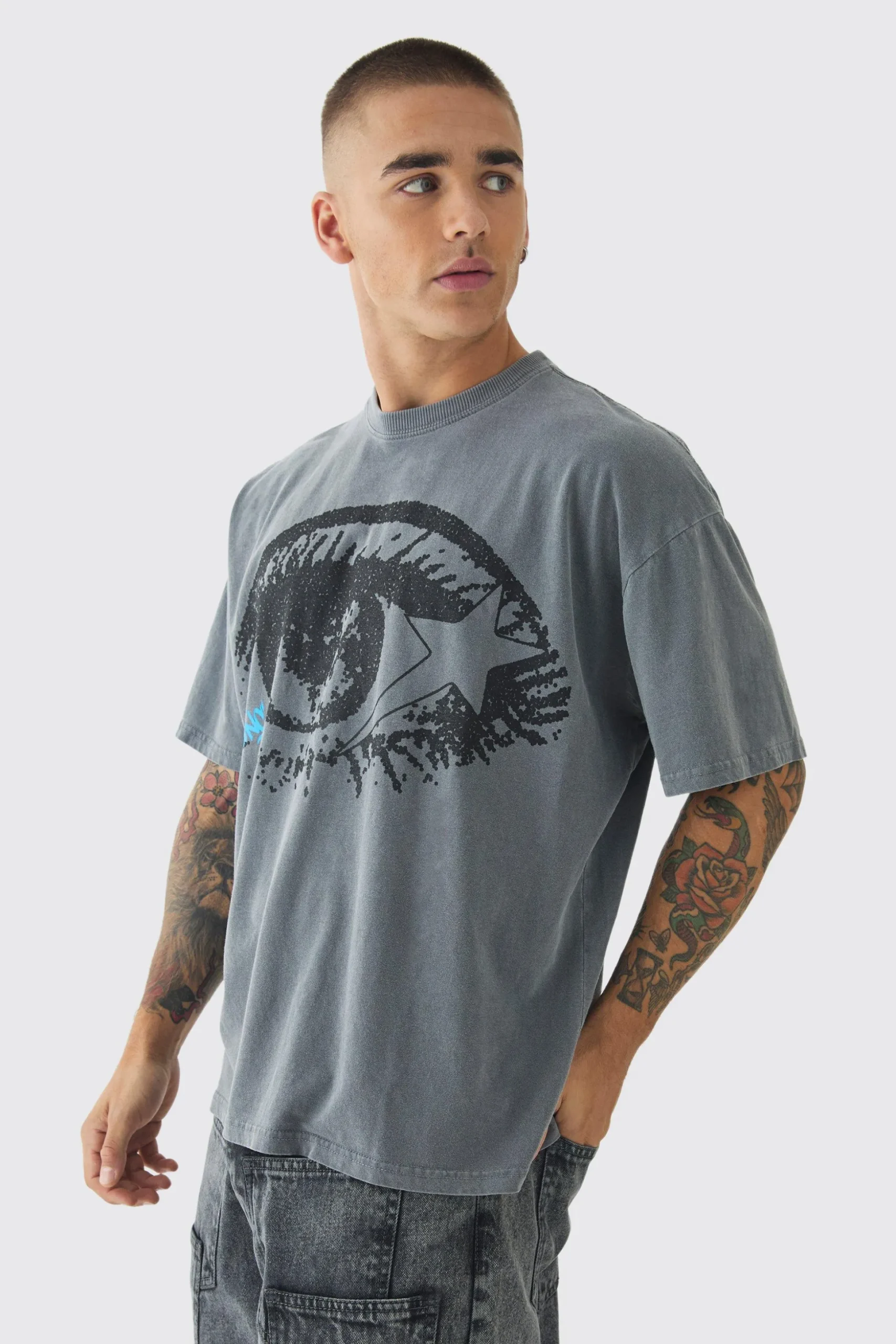 Oversized Boxy Washed Eye Print Raw Hem T-Shirt | BoohooMAN UK