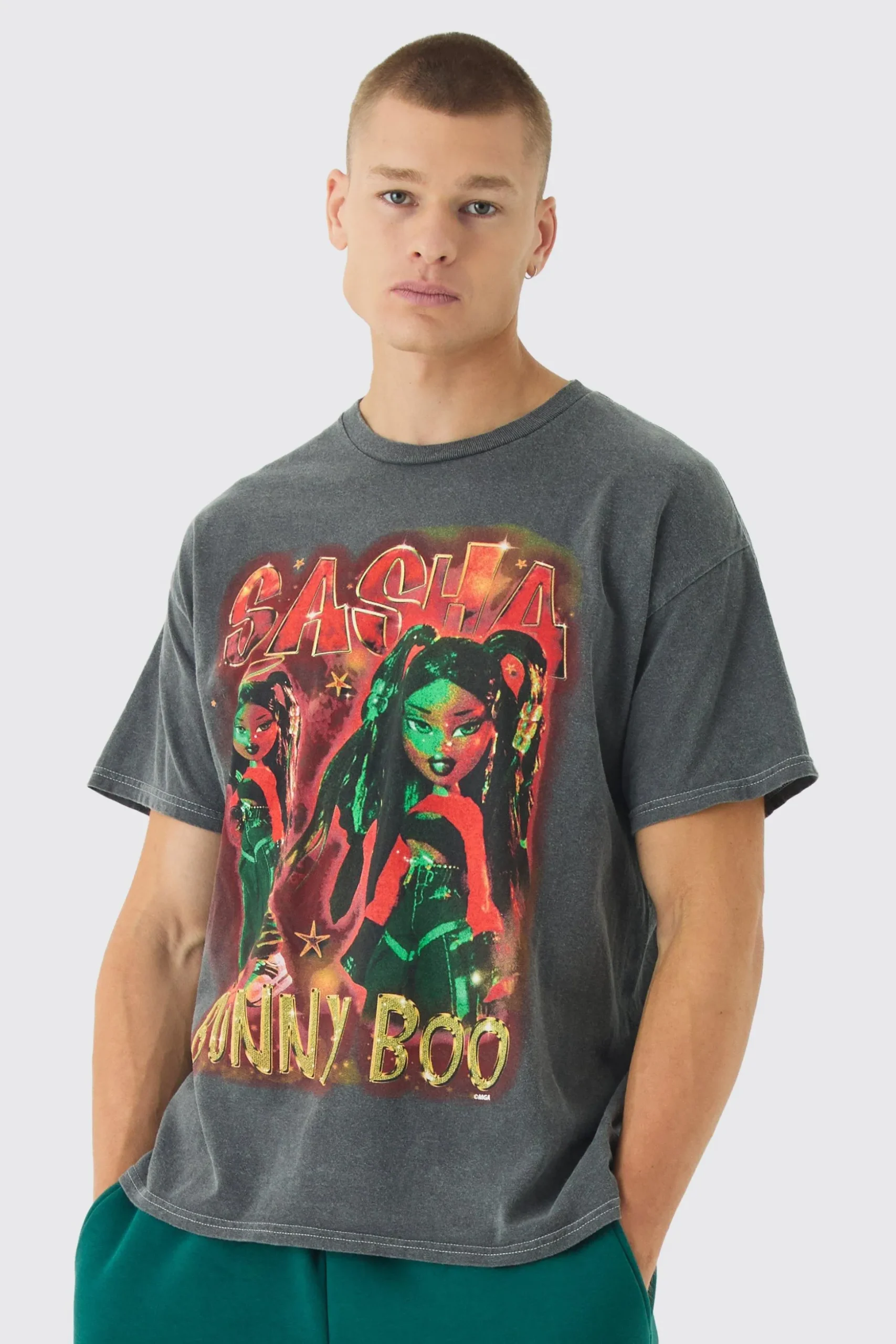 Oversized Bratz Dolls Sasha Wash License T-Shirt | BoohooMAN UK