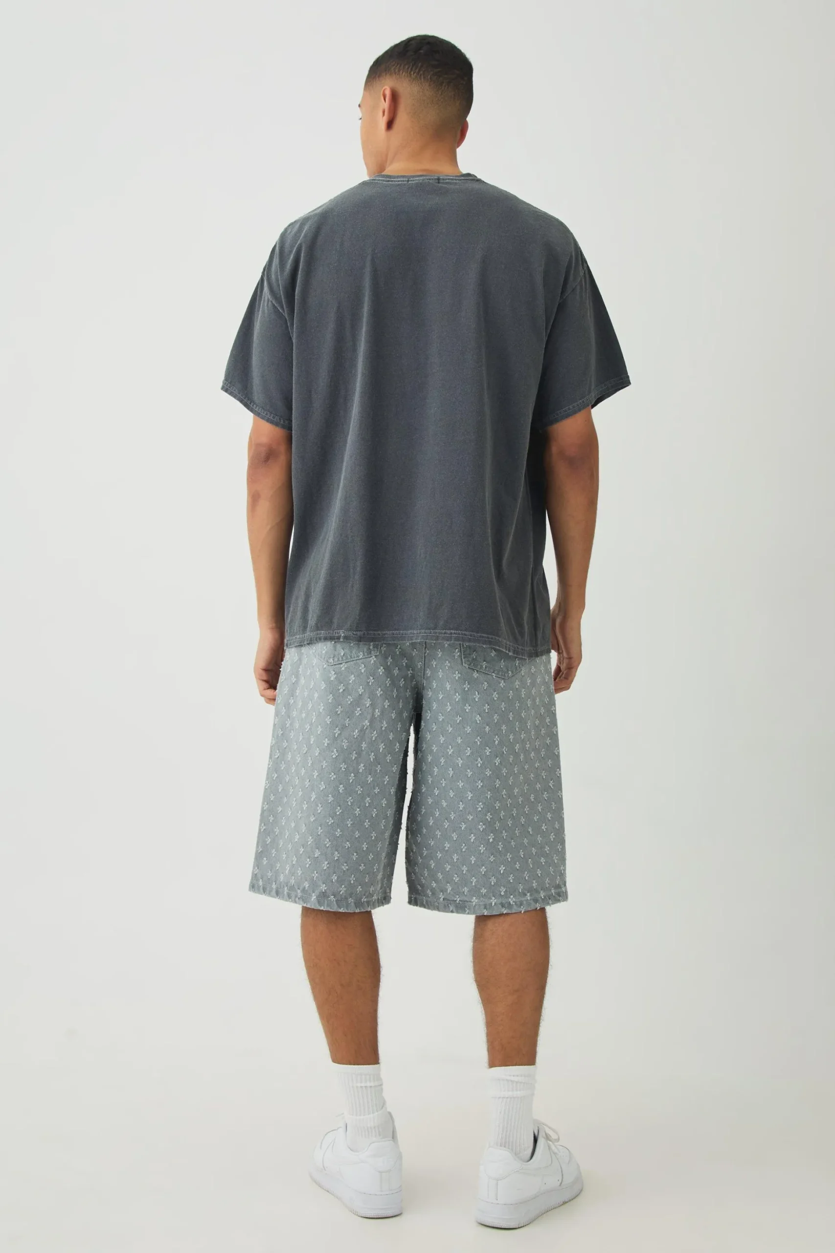 Oversized Butterfly Print Wash T-shirt | BoohooMAN UK