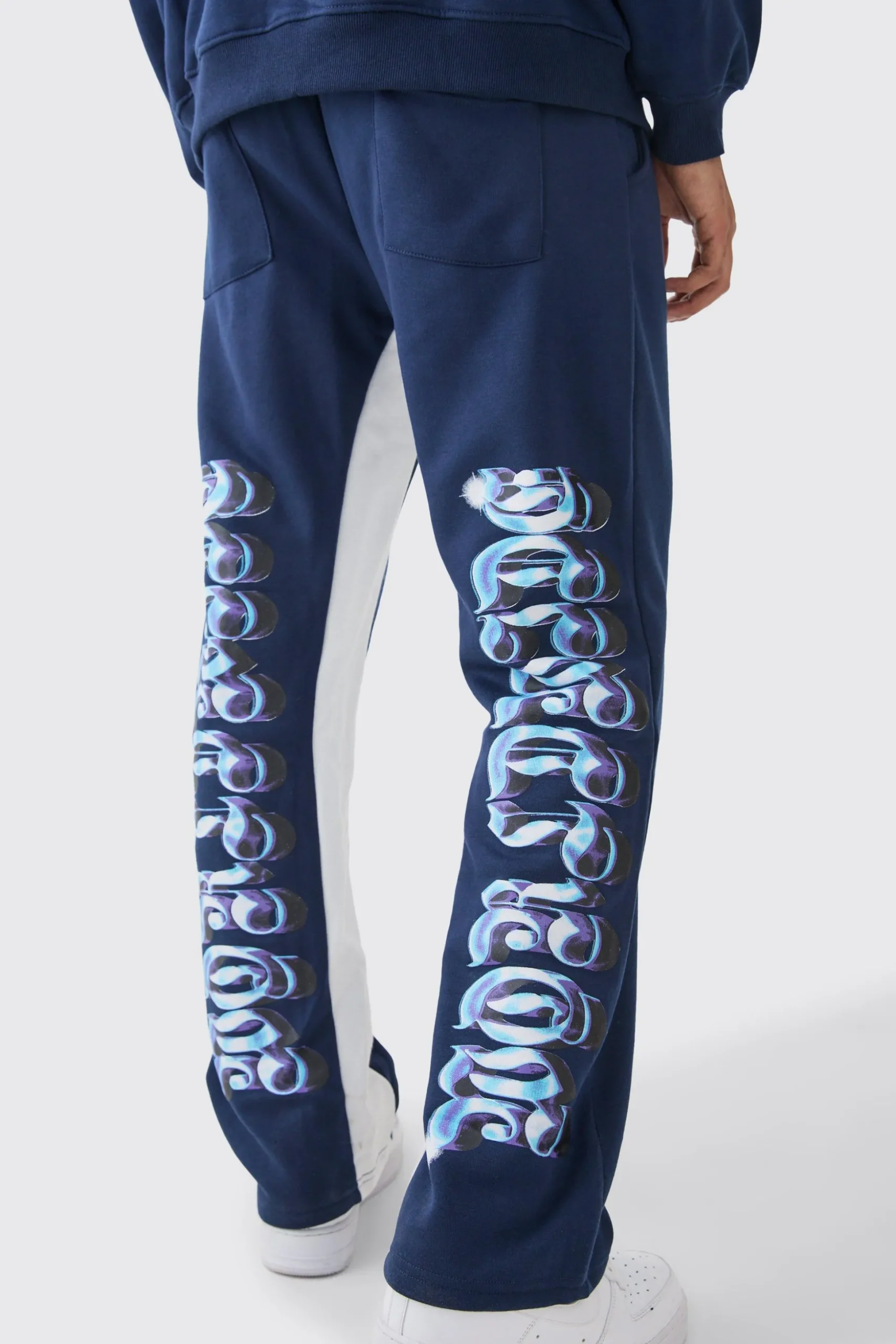 Oversized Chrome Graphic Gusset Tracksuit | BoohooMAN UK