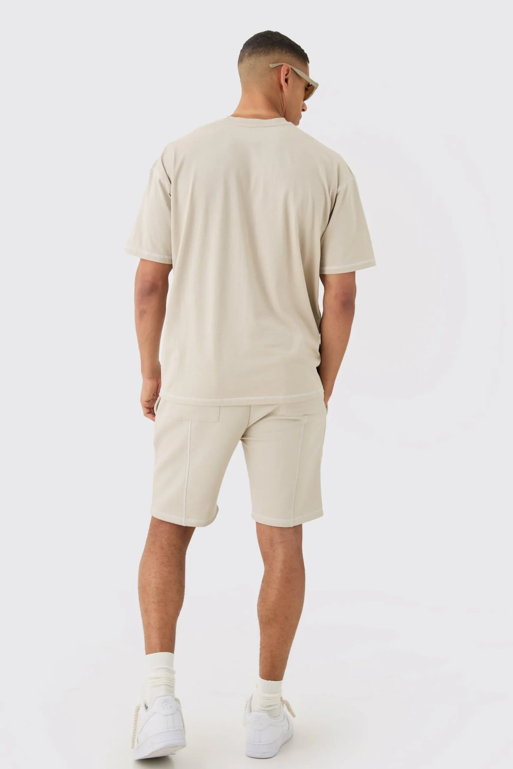 Oversized Contrast Stitch Extended Neck T-shirt | BoohooMAN UK