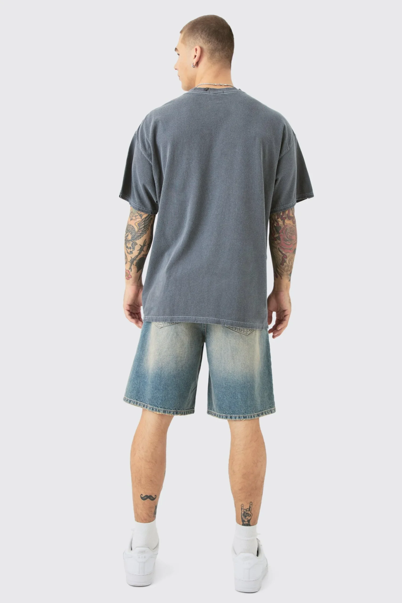 Oversized Distressed OFFCL Homme Wash Graphic T-shirt | BoohooMAN UK
