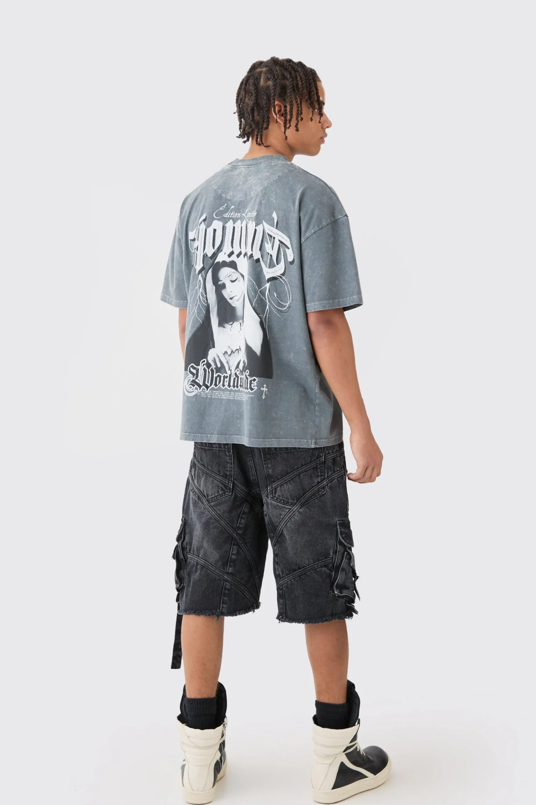 Oversized Extended Neck Acid Wash Embroidered T-shirt | BoohooMAN UK