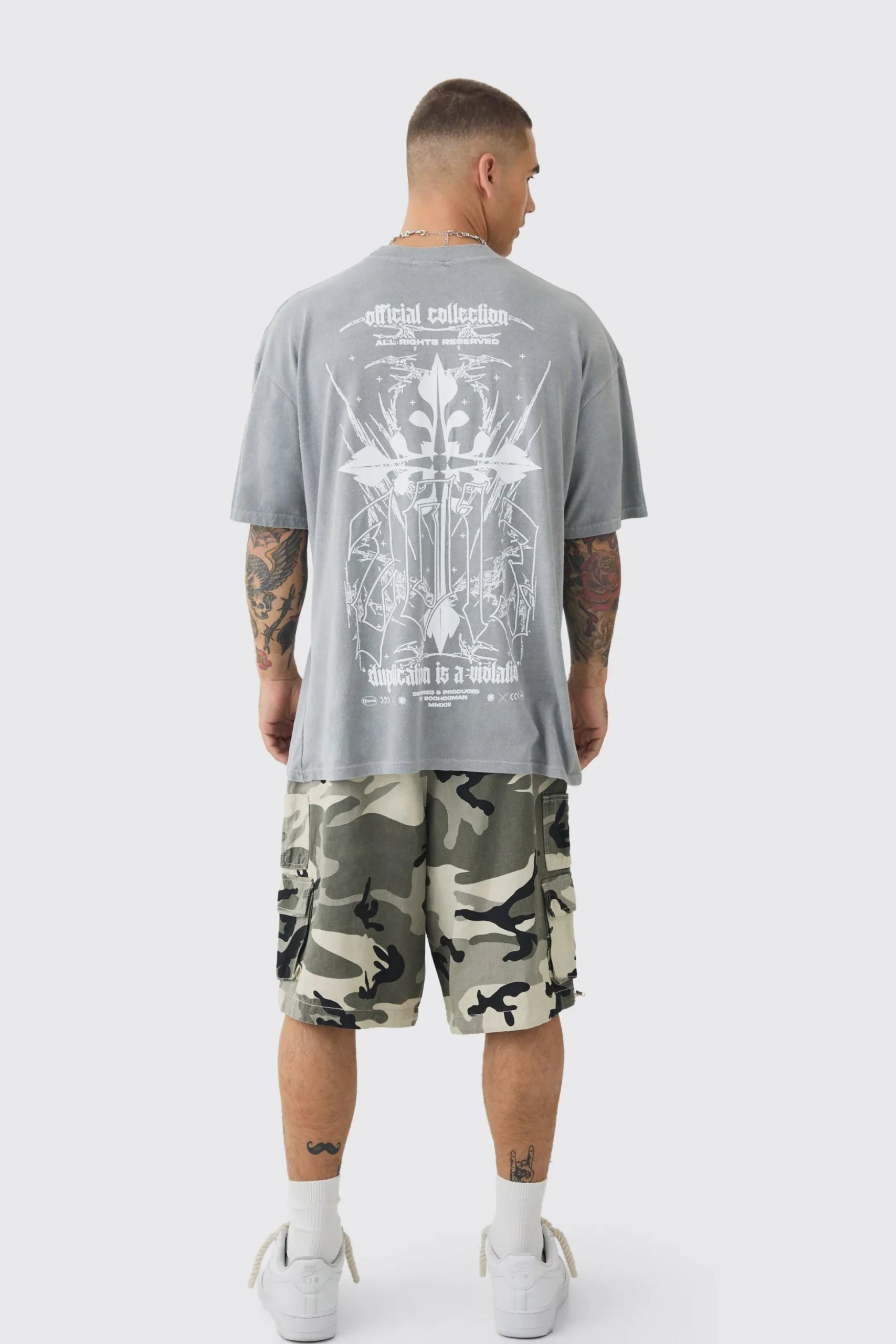 Oversized Extended Neck Gothic Cross T-shirt | BoohooMAN UK