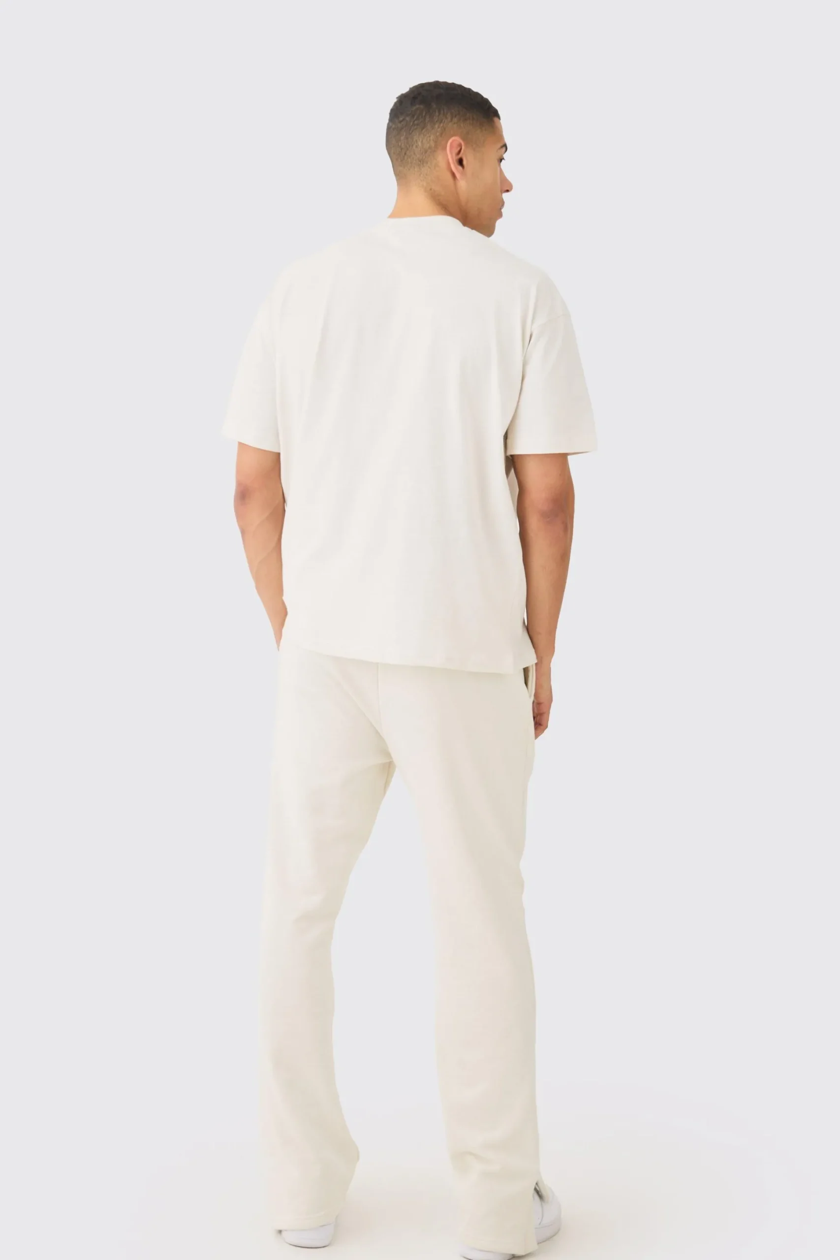Oversized Extended Neck Heavyweight Tee And Jogger Set | BoohooMAN UK