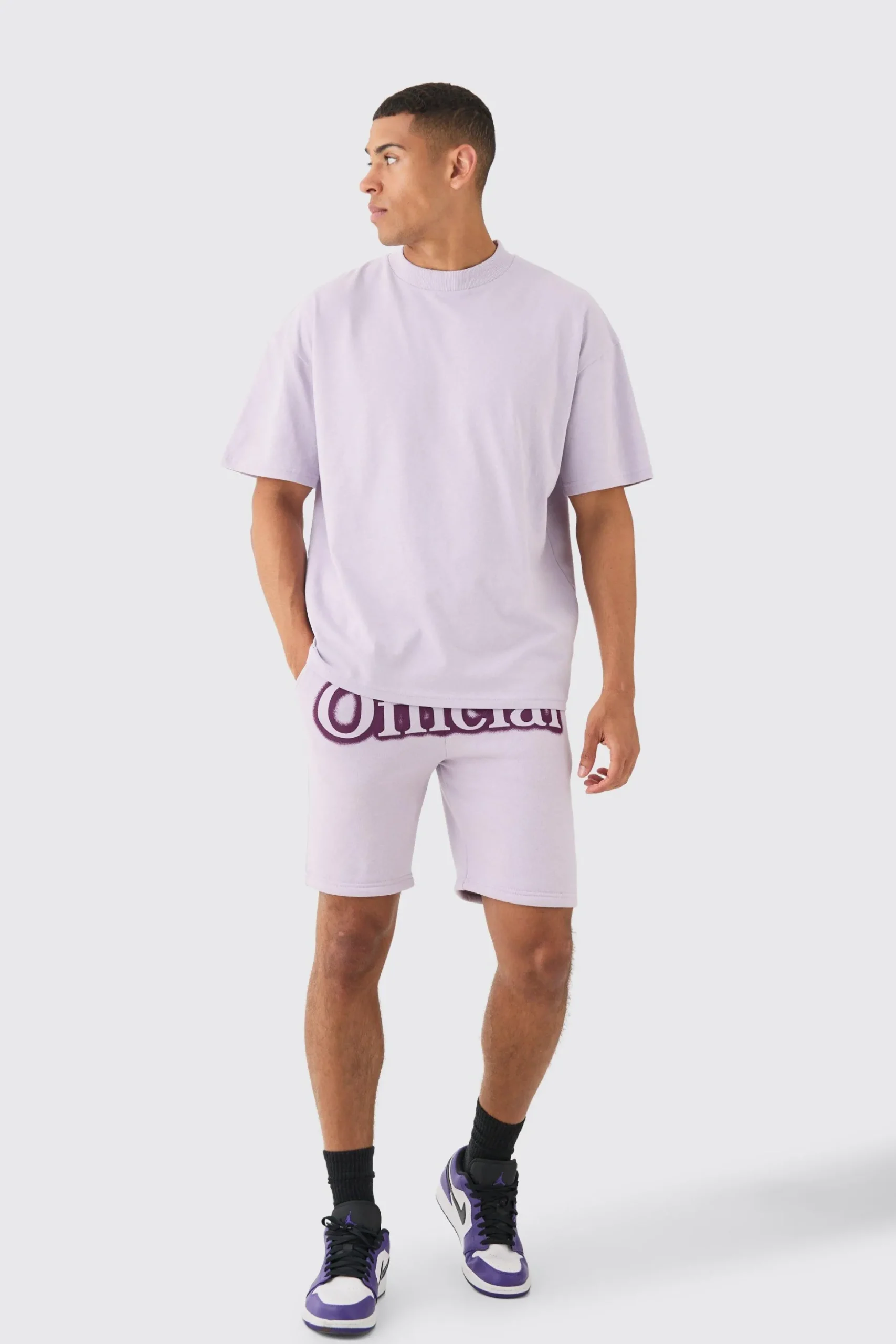 Oversized Extended Neck Official Spray Graffiti T-shirt And Shorts Set | BoohooMAN UK