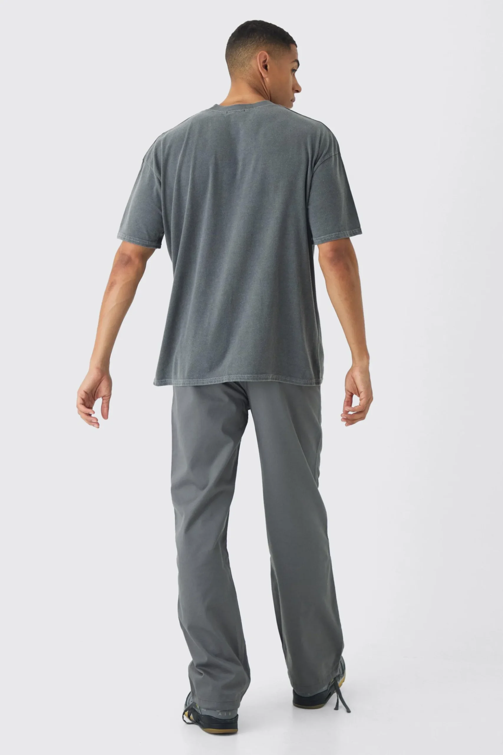 Oversized Extended Neck Wash Distressed Printed T-Shirt | BoohooMAN UK