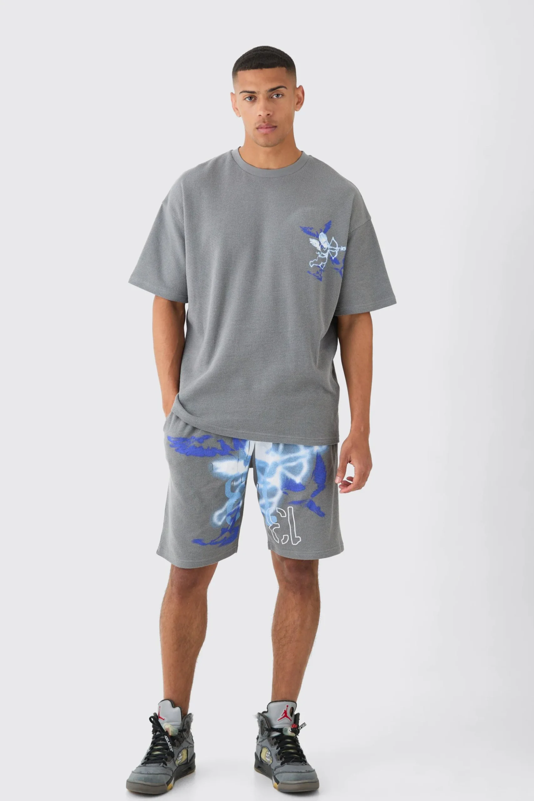 Oversized Gothic Waffle Large Printed T-shirt & Shorts Set | BoohooMAN UK
