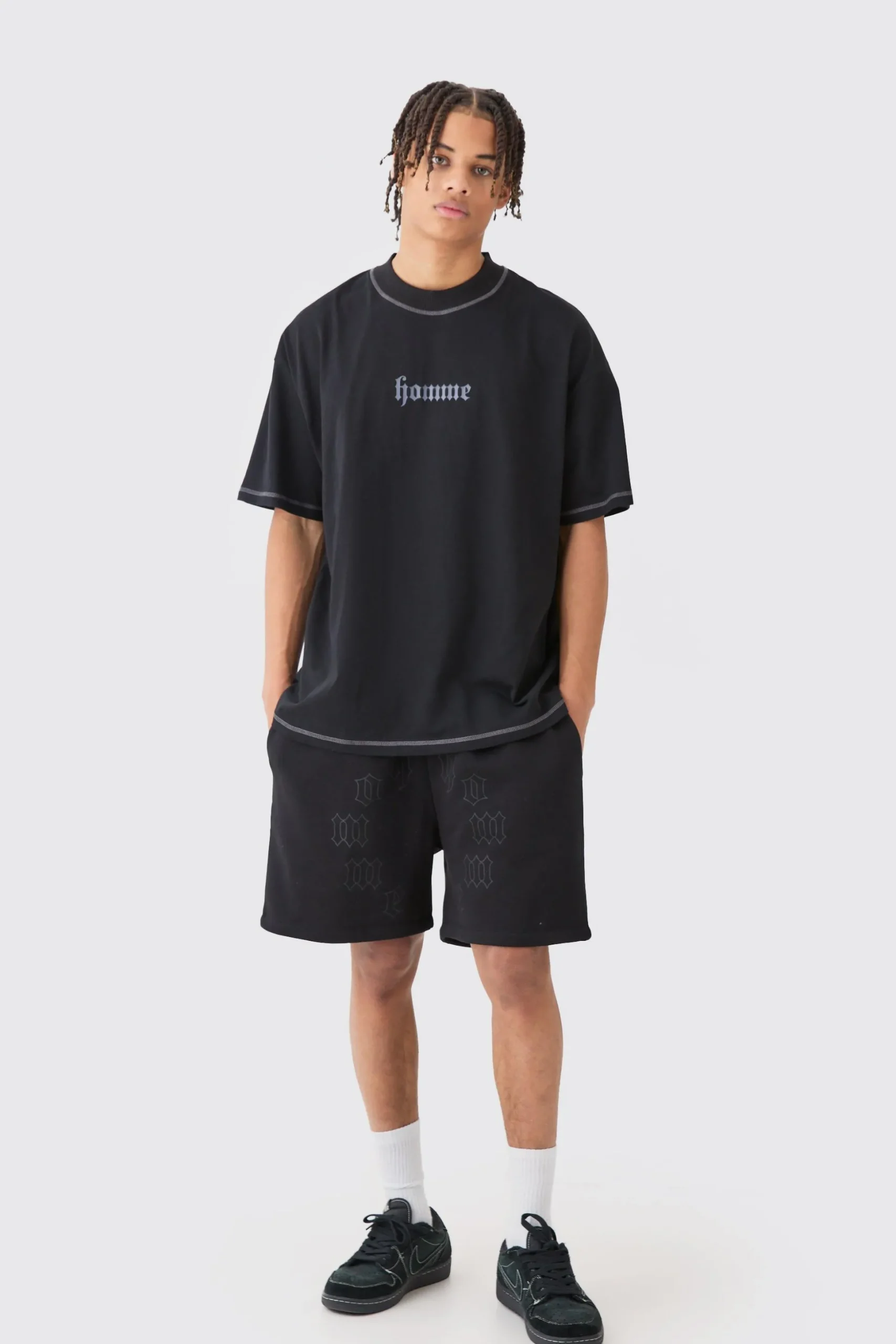 Oversized Graphic Heart Contrast Stitch T-shirt & Short Set | BoohooMAN UK