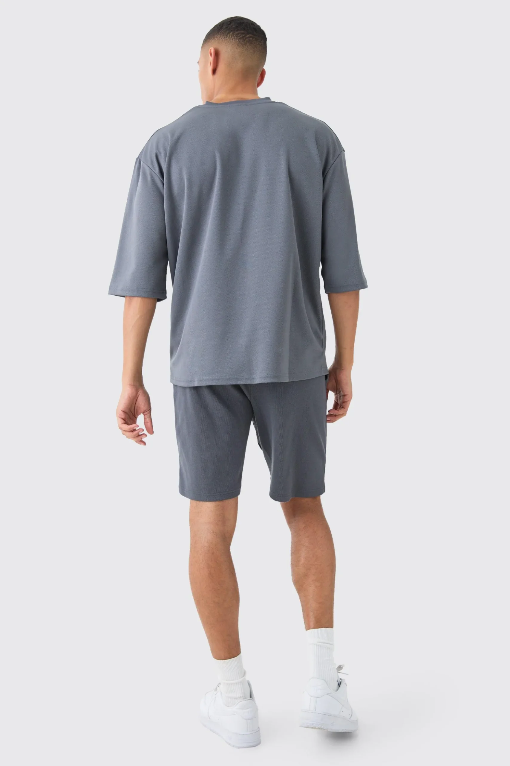 Oversized Half Sleeve V Neck Mesh T-shirt | BoohooMAN UK