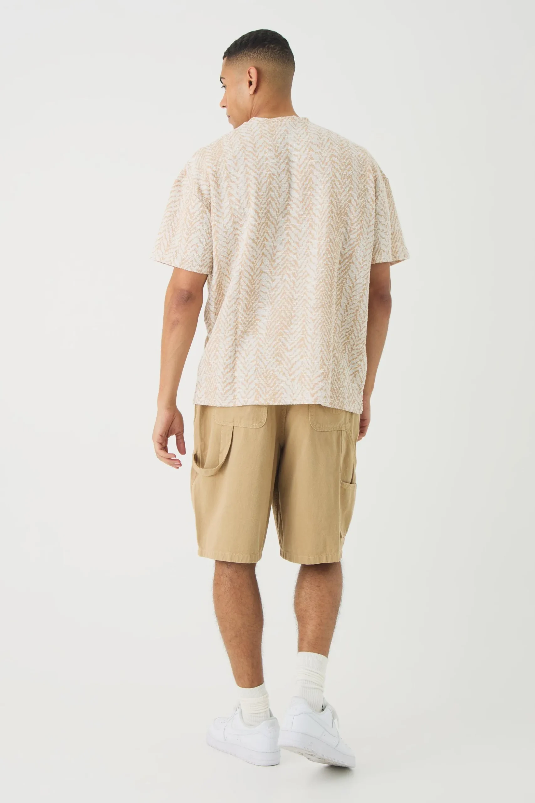 Oversized Herringbone Jacquard T-shirt | BoohooMAN UK