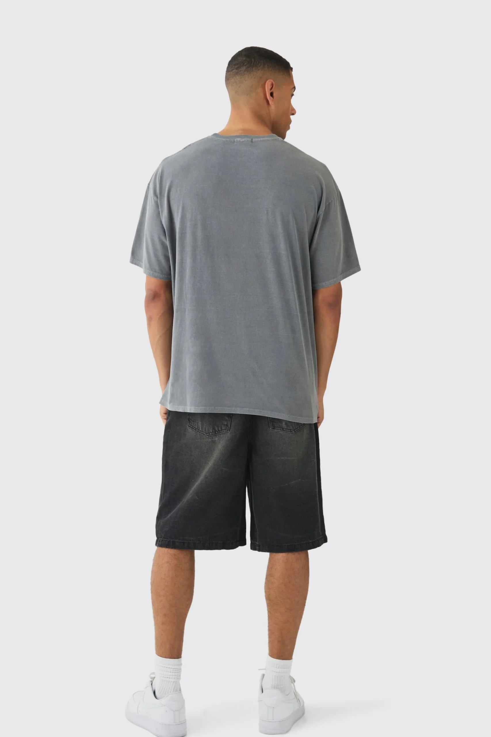 Oversized Homme Blurred Rose Wash Print T-shirt | BoohooMAN UK