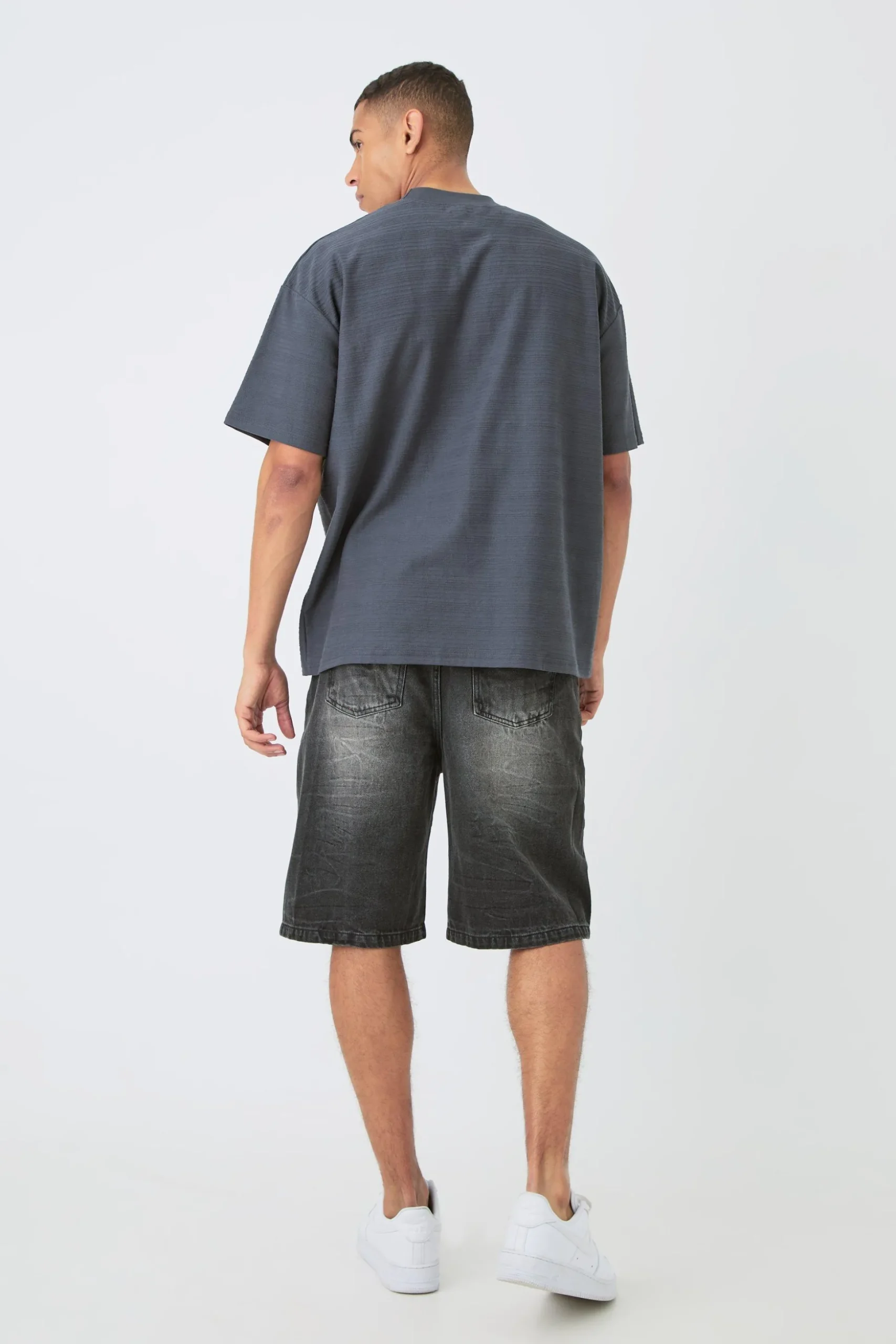 Oversized Jacquard Raised Striped Extended Neck T-shirt | BoohooMAN UK