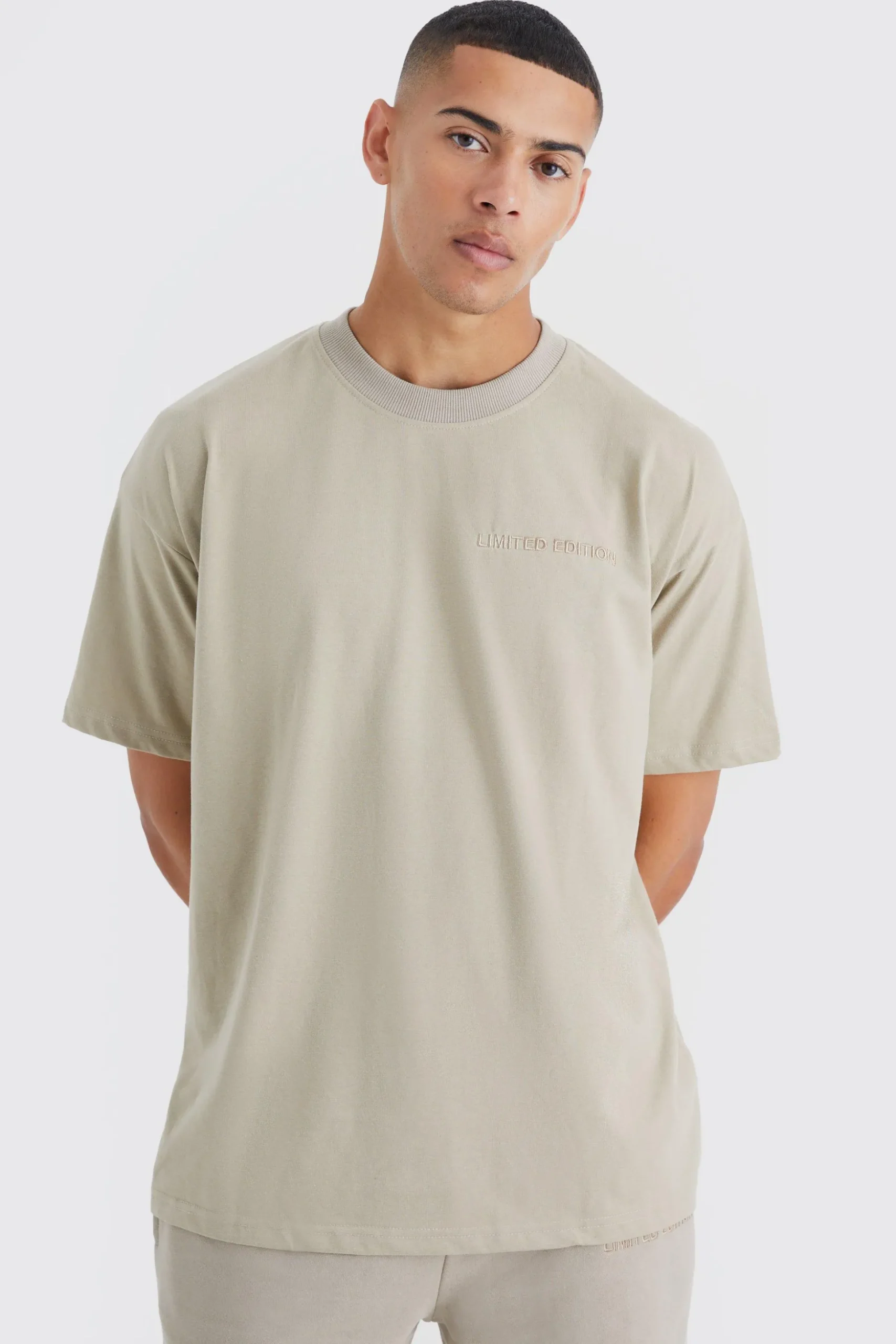 Oversized Limited Premium Short Set | BoohooMAN UK