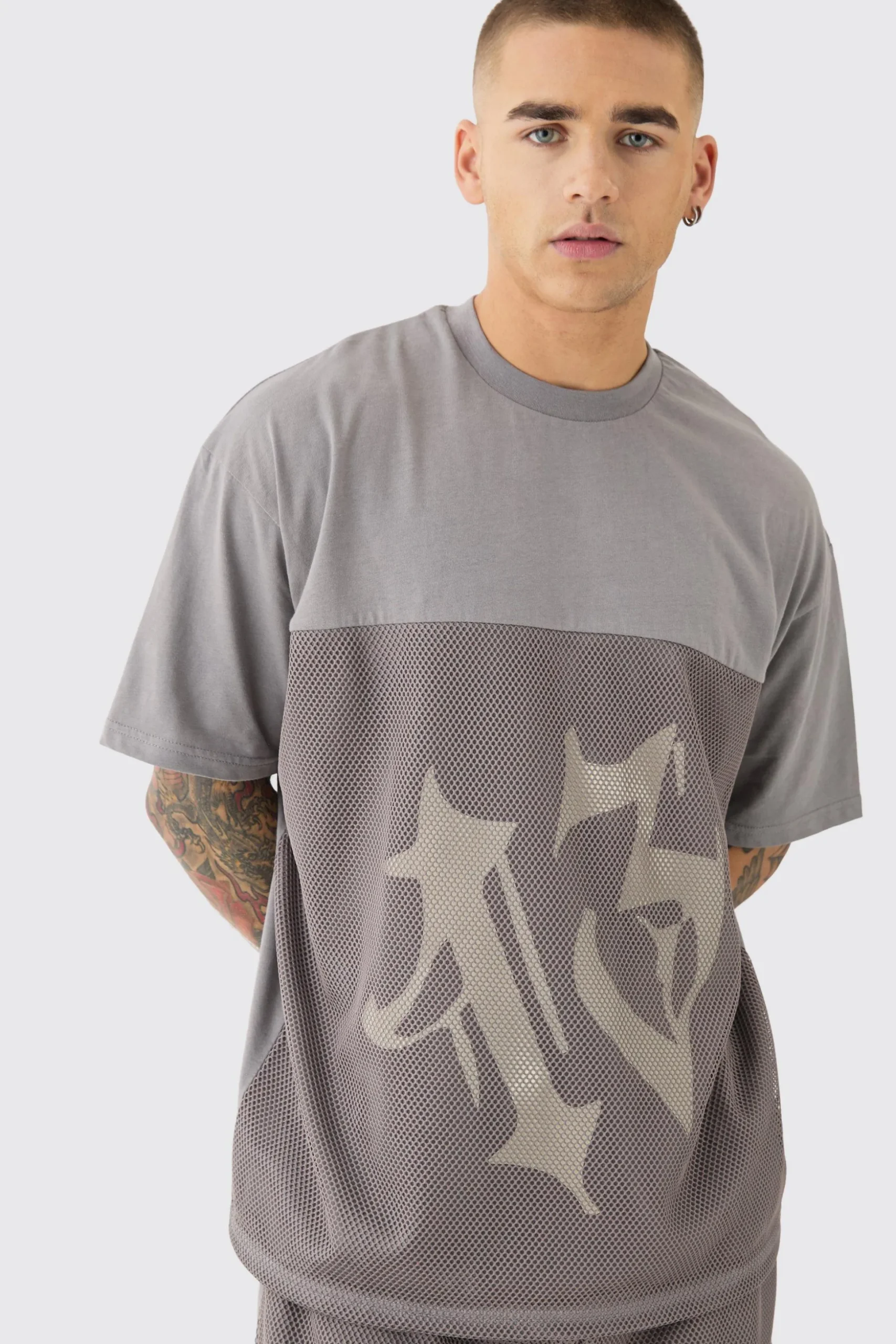 Oversized Mesh 13 T-shirt | BoohooMAN UK