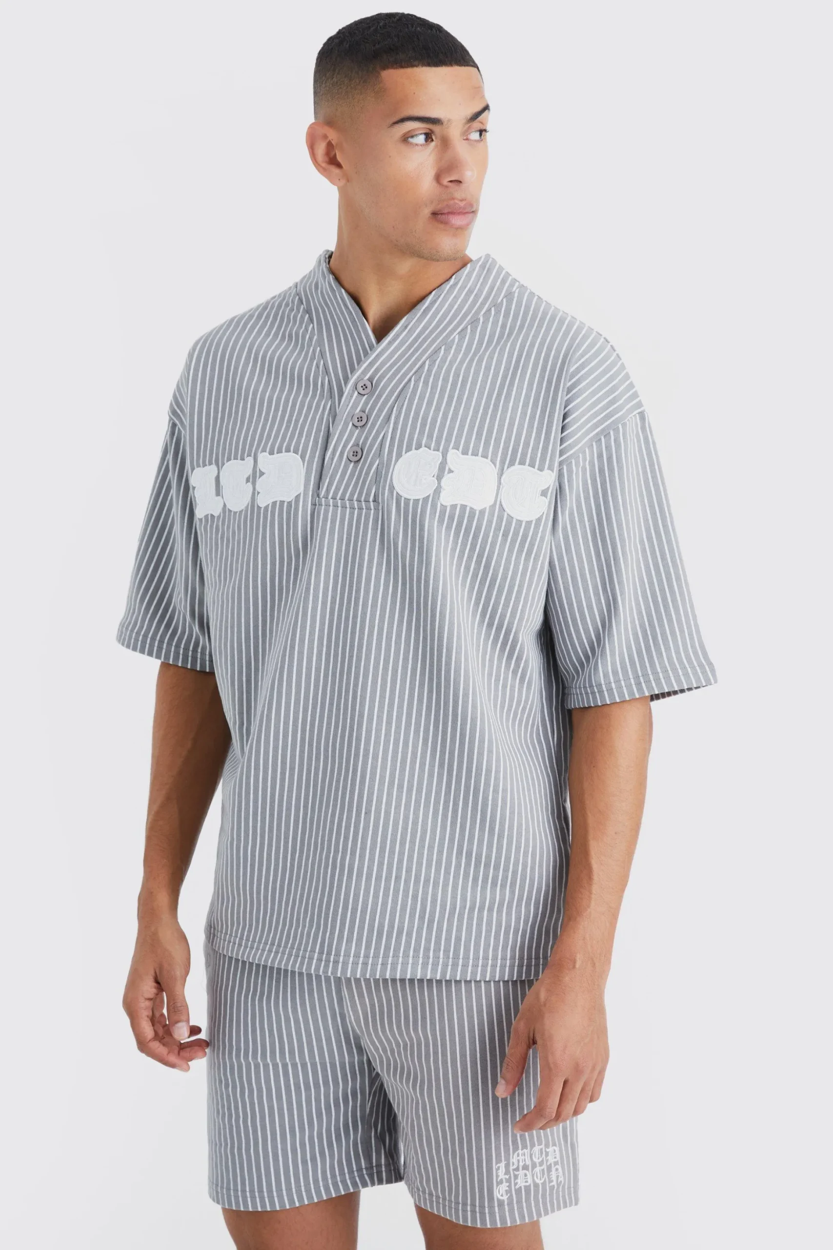 Oversized Pinstripe Baseball Polo & Short Set | BoohooMAN UK